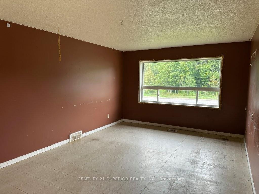 Photo 8 of 151 Harkness Street, Nipigon — HOMEH