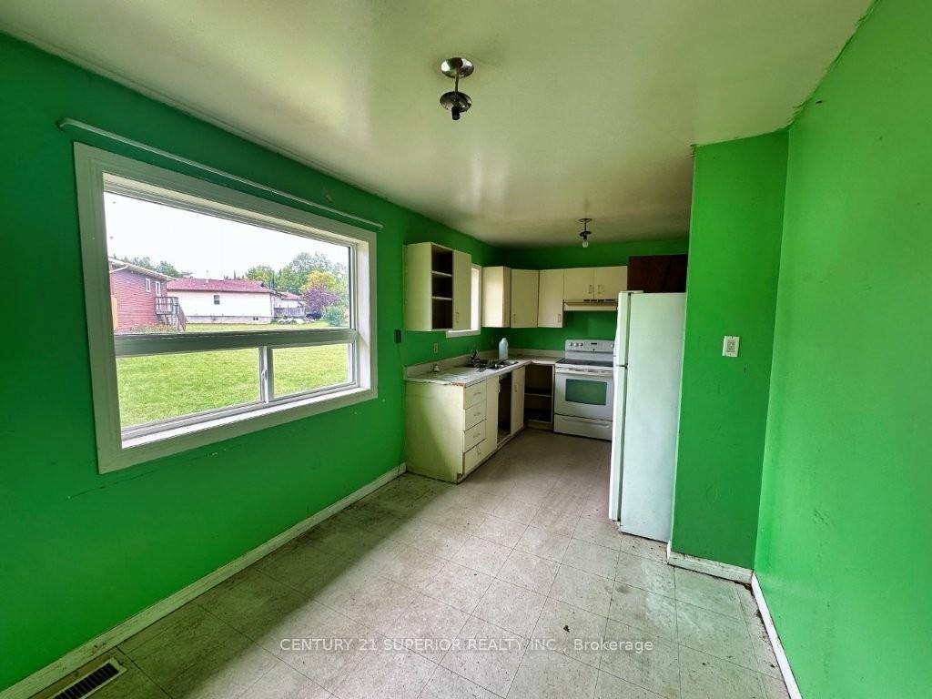 Photo 11 of 151 Harkness Street, Nipigon — HOMEH