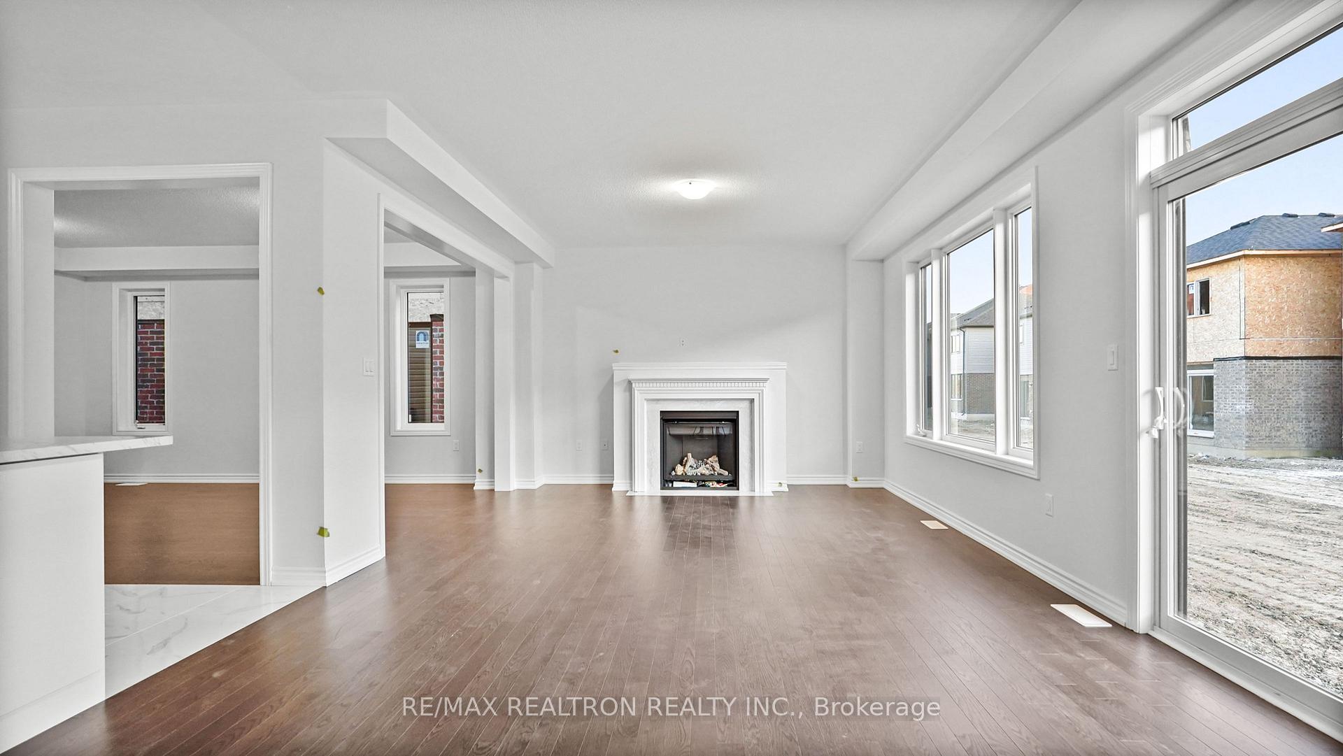Photo 10 of 21 Prudhoe Terrace, Barrie, Rural Barrie Southeast — HOMEH