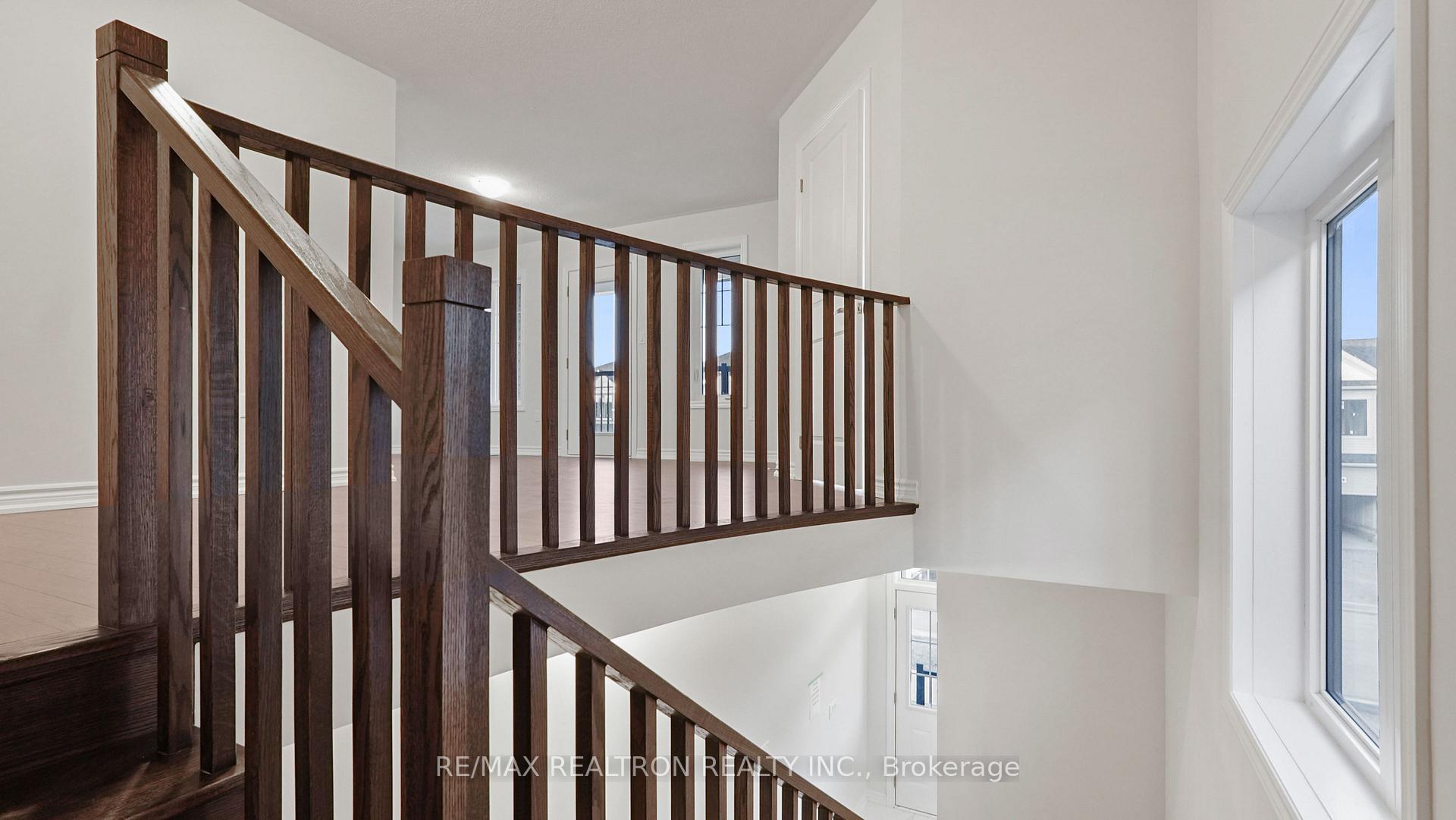 Photo 17 of 21 Prudhoe Terrace, Barrie, Rural Barrie Southeast — HOMEH