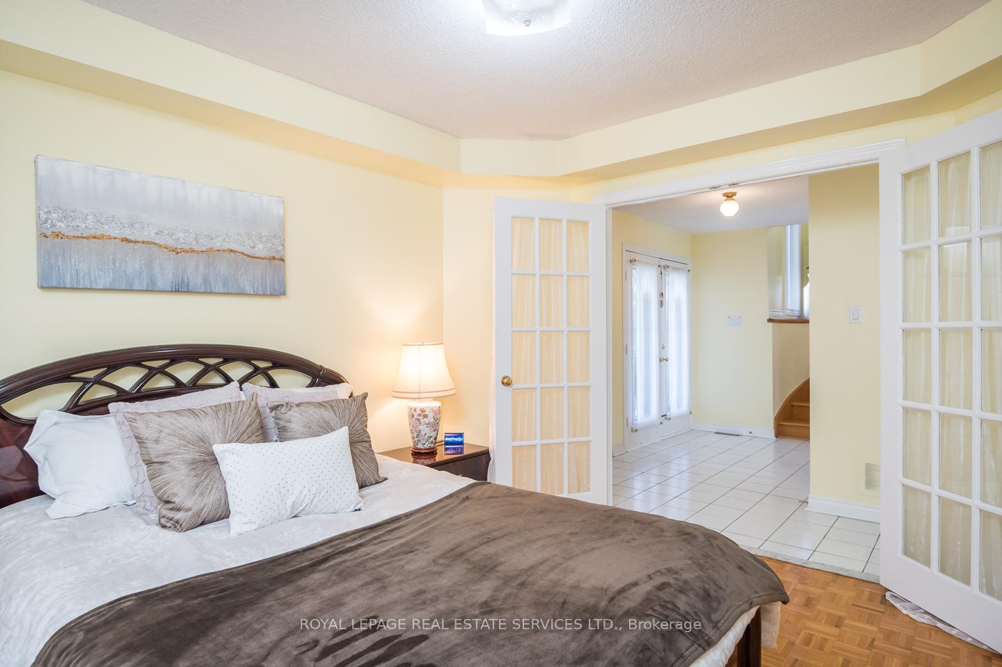 Photo 8 of 4810 Rathkeale Road, Mississauga, East Credit — HOMEH