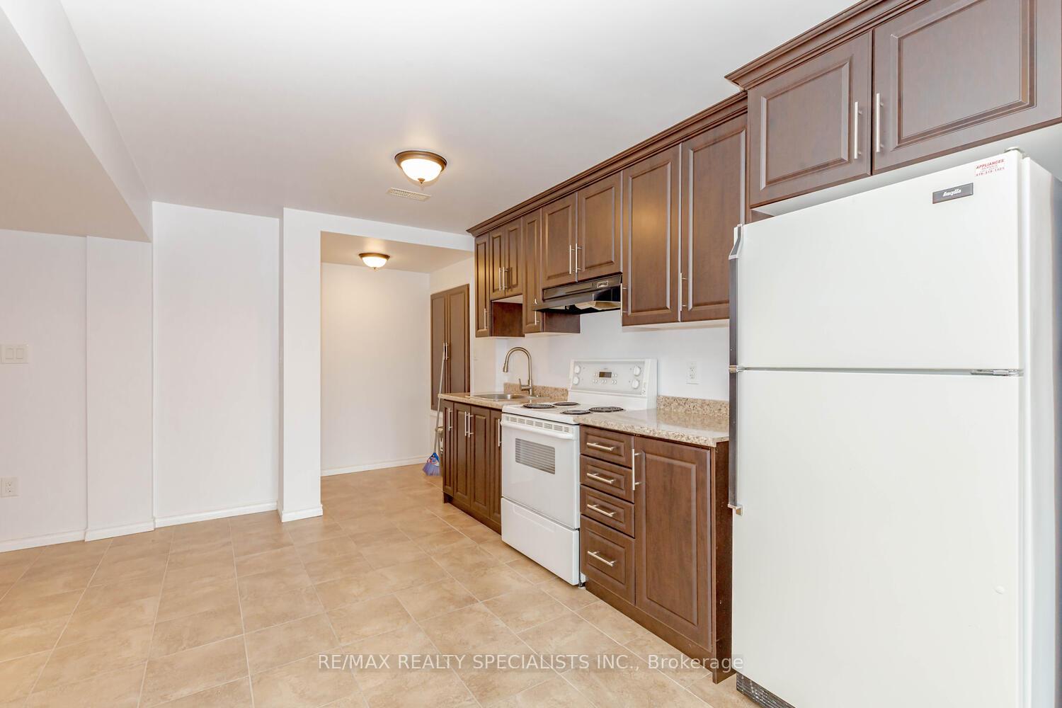 Photo 15 of 84 Tysonville Circle, Brampton, Northwest Brampton — HOMEH