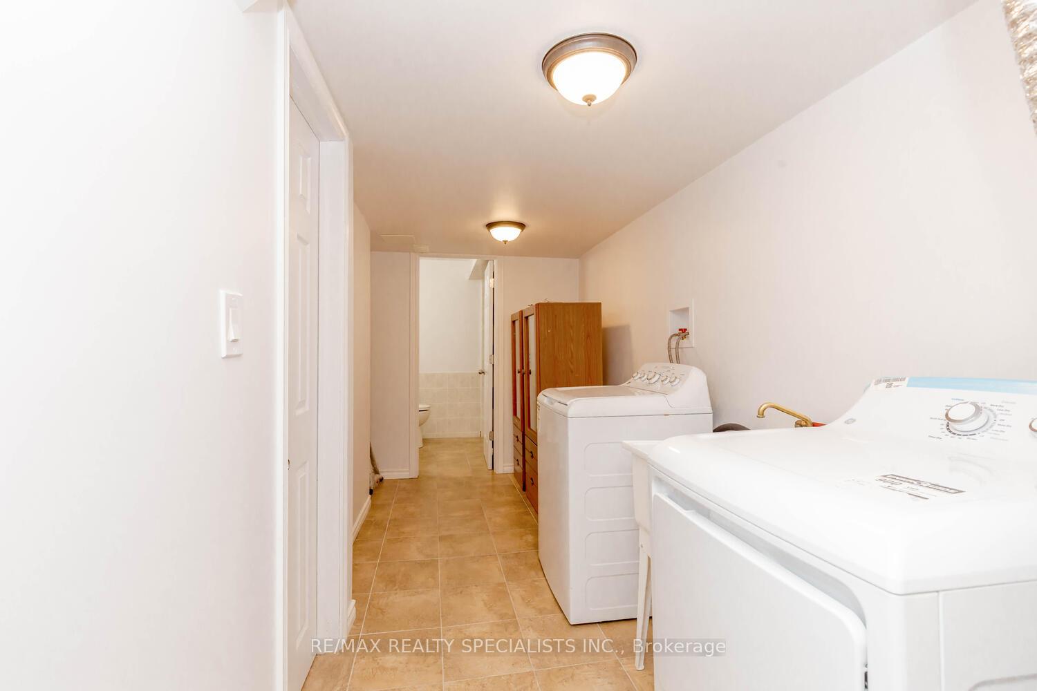 Photo 13 of 84 Tysonville Circle, Brampton, Northwest Brampton — HOMEH