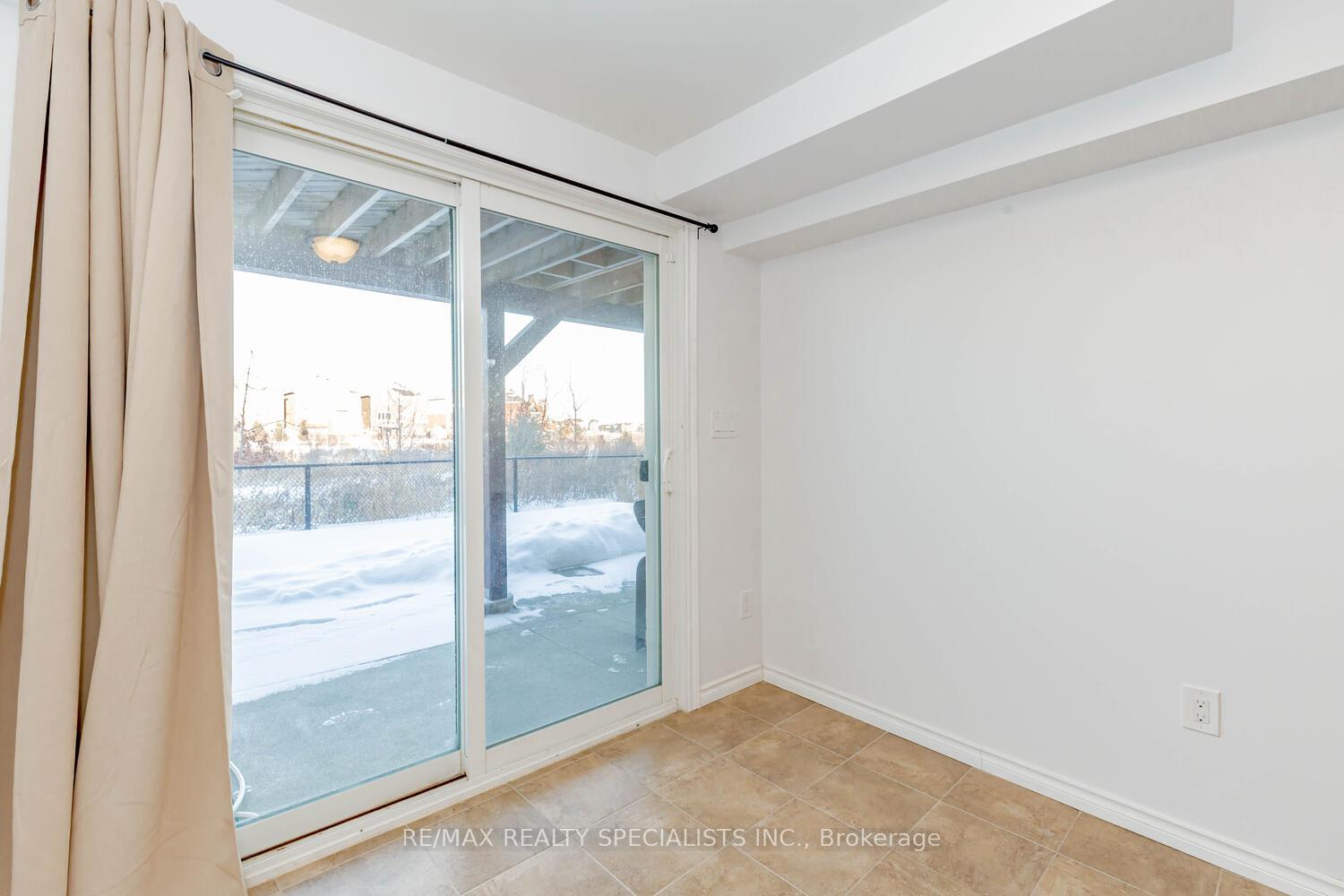 Photo 16 of 84 Tysonville Circle, Brampton, Northwest Brampton — HOMEH