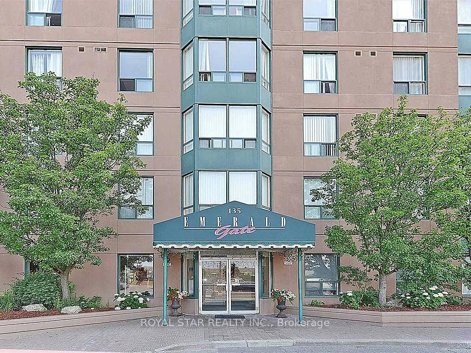 Front of Unit 303, 135 Hillcrest Avenue