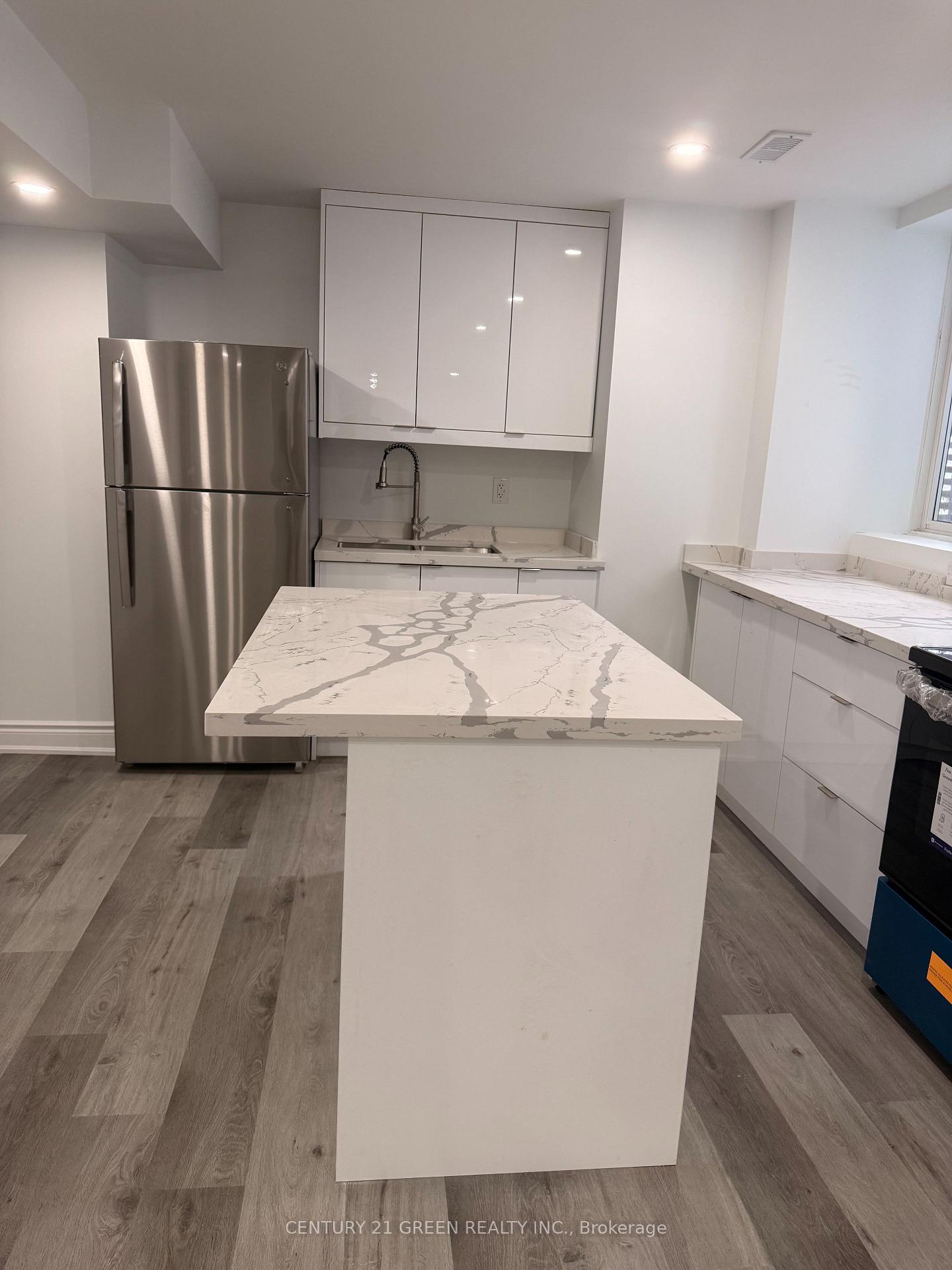 Photo 4 of Unit Bsmt, 633 Fullum Landing, Milton, Cobban — HOMEH