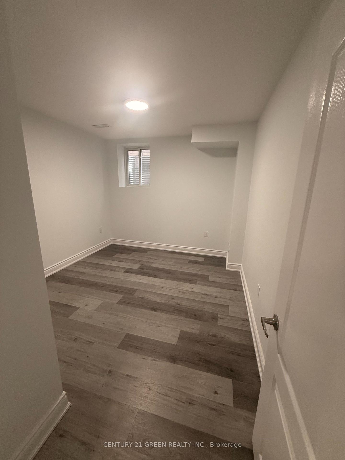 Photo 6 of Unit Bsmt, 633 Fullum Landing, Milton, Cobban — HOMEH