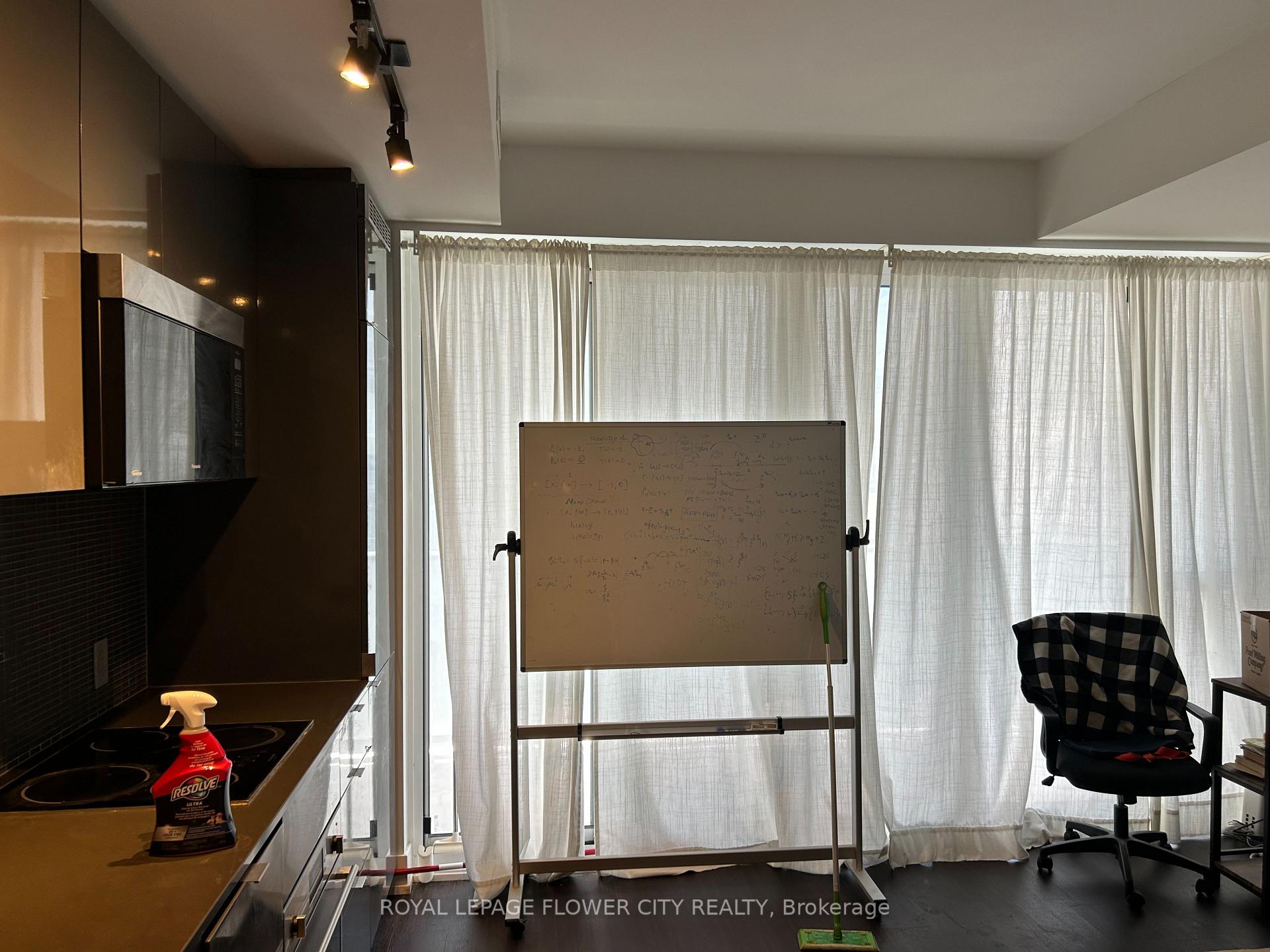 Photo 10 of Unit 1602, 7 Grenville Street, Toronto, Bay Street Corridor — HOMEH
