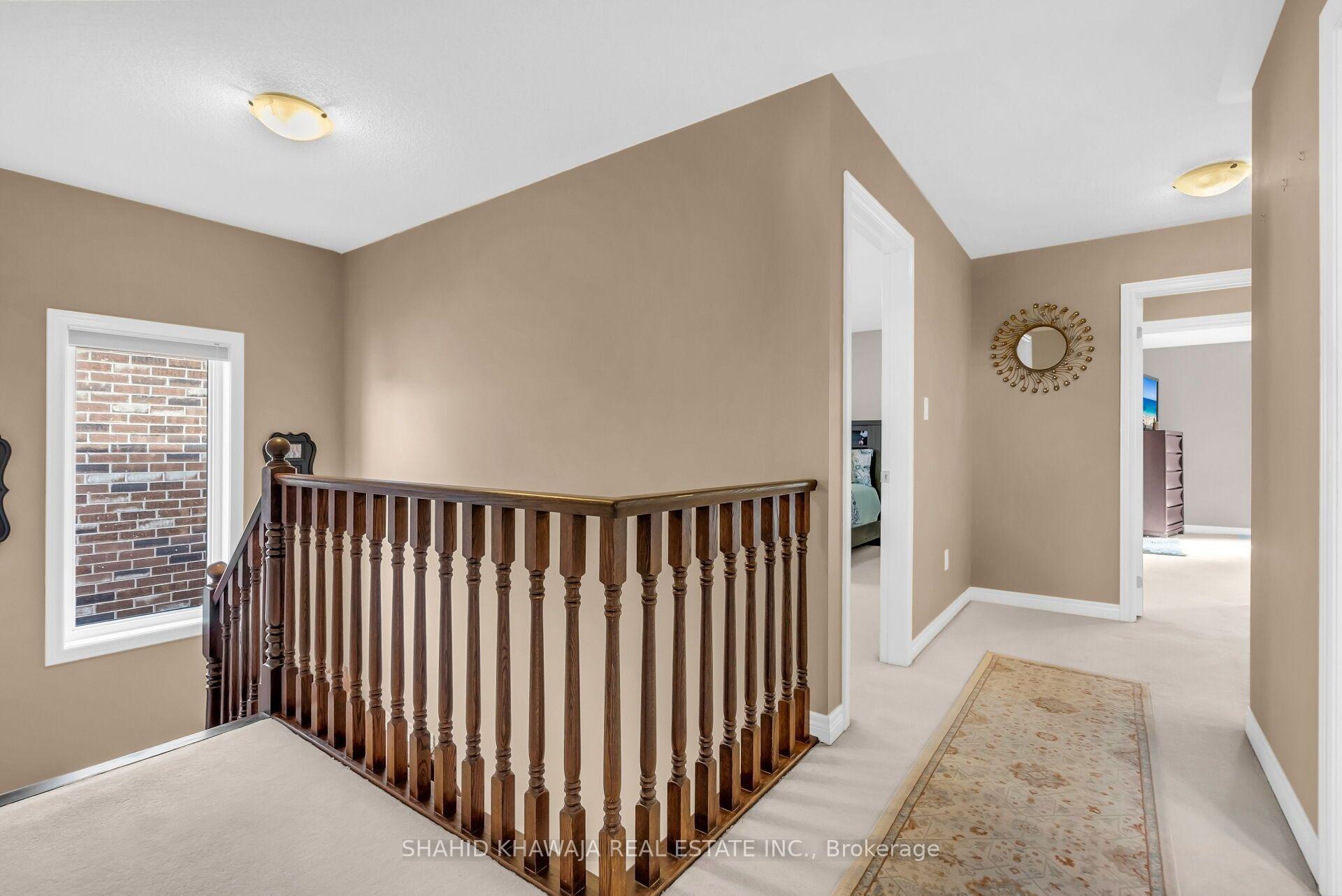 Photo 16 of 26 Pine Island Way, Brampton, Credit Valley — HOMEH