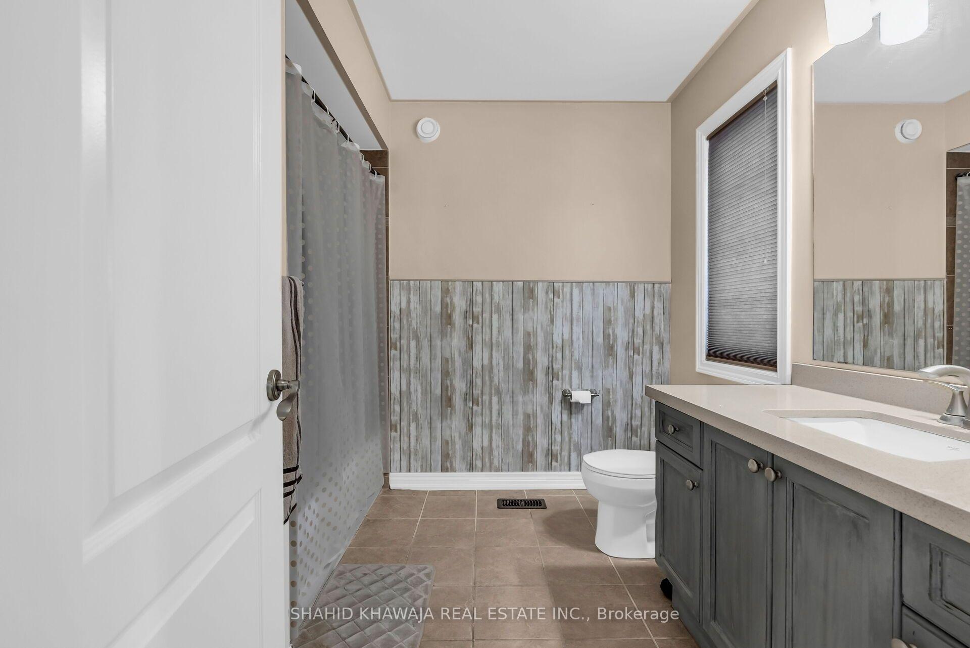 Photo 29 of 26 Pine Island Way, Brampton, Credit Valley — HOMEH