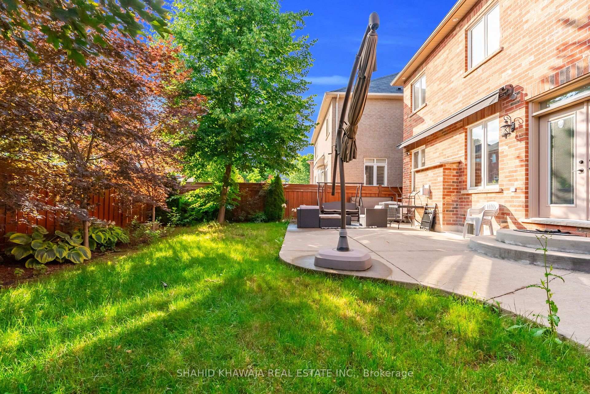 Photo 39 of 26 Pine Island Way, Brampton, Credit Valley — HOMEH