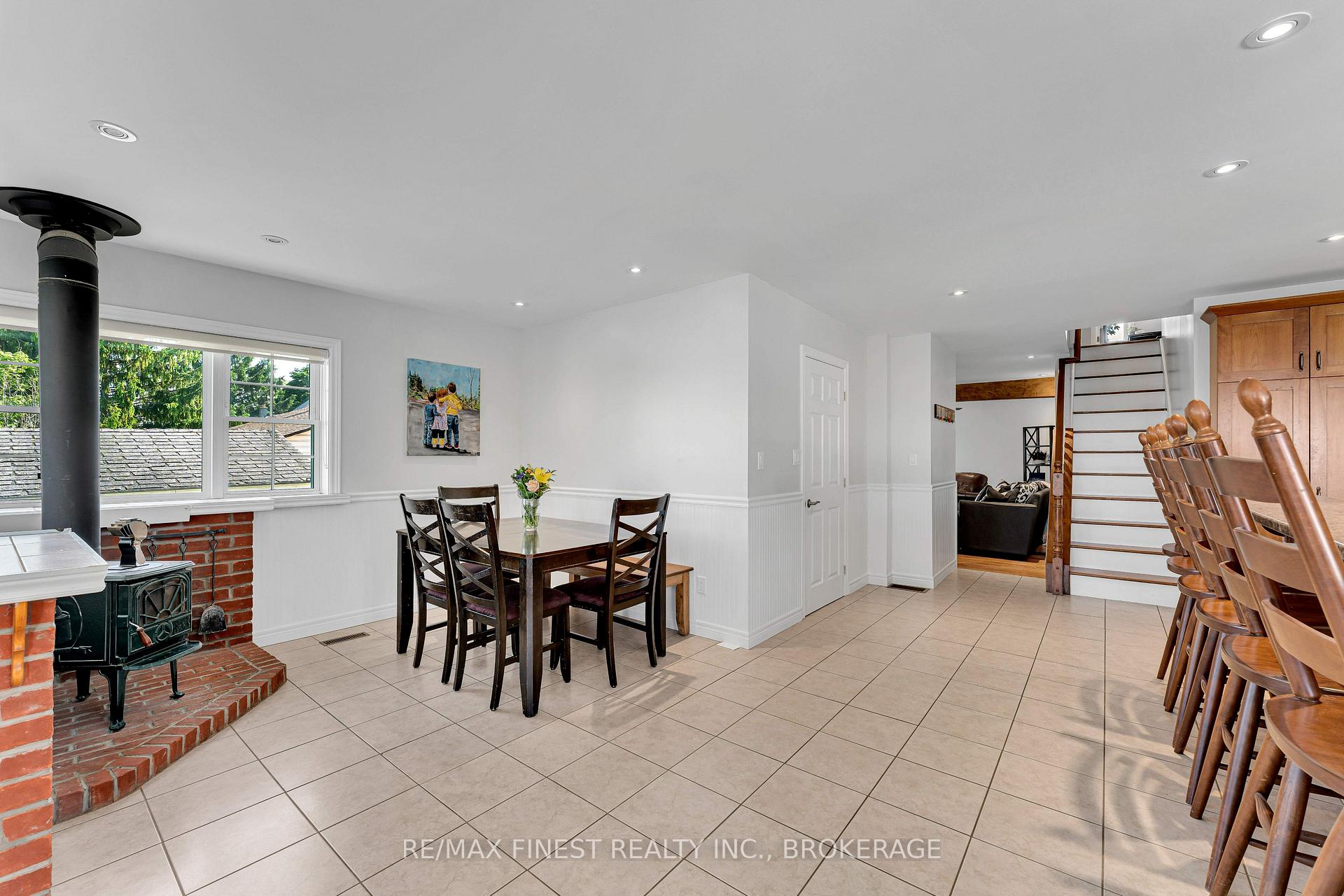 Photo 16 of 2112 Battersea Road, Kingston, City North of 401 — HOMEH