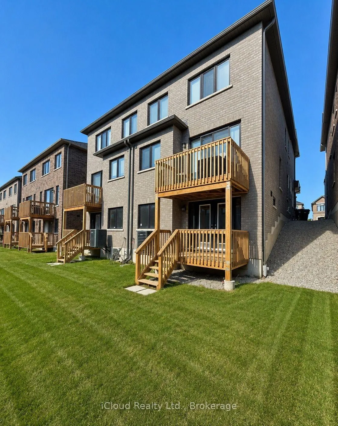 Photo 20 of 100 Bearberry Road, Springwater, Minesing — HOMEH