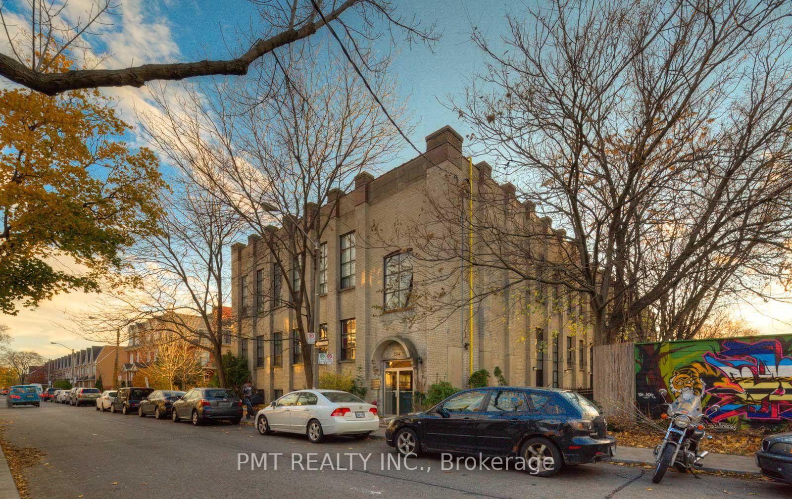 Front of Unit 124, 284 St Helens Avenue