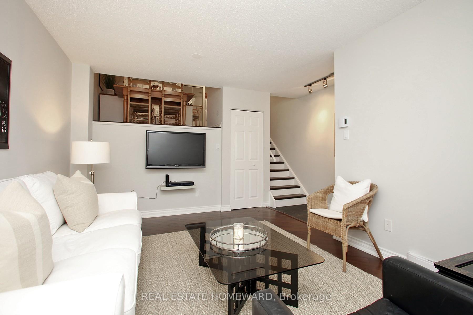 Photo 4 of 50 Battenberg Avenue, Toronto, Woodbine Corridor — HOMEH