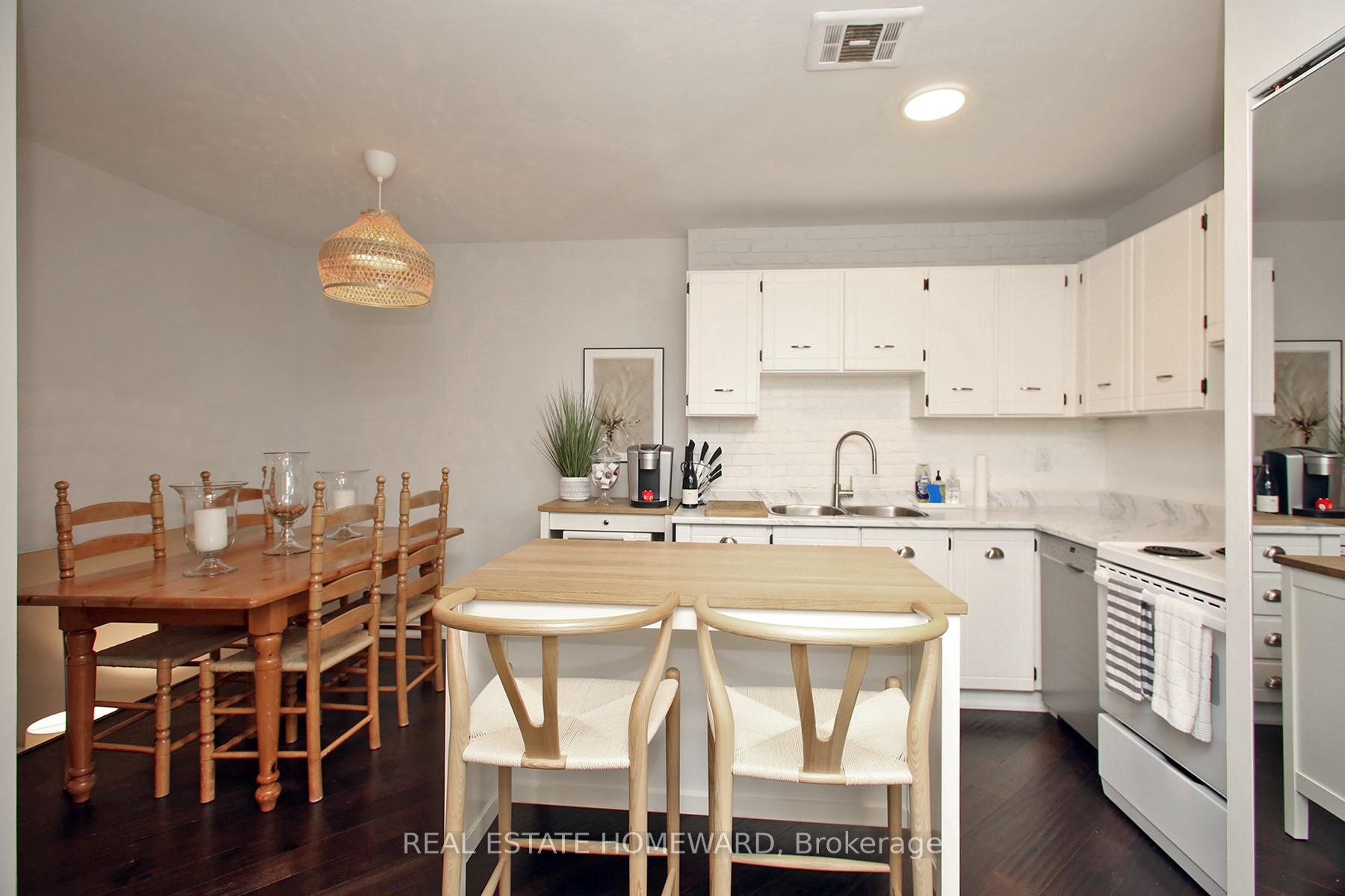 Photo 13 of 50 Battenberg Avenue, Toronto, Woodbine Corridor — HOMEH