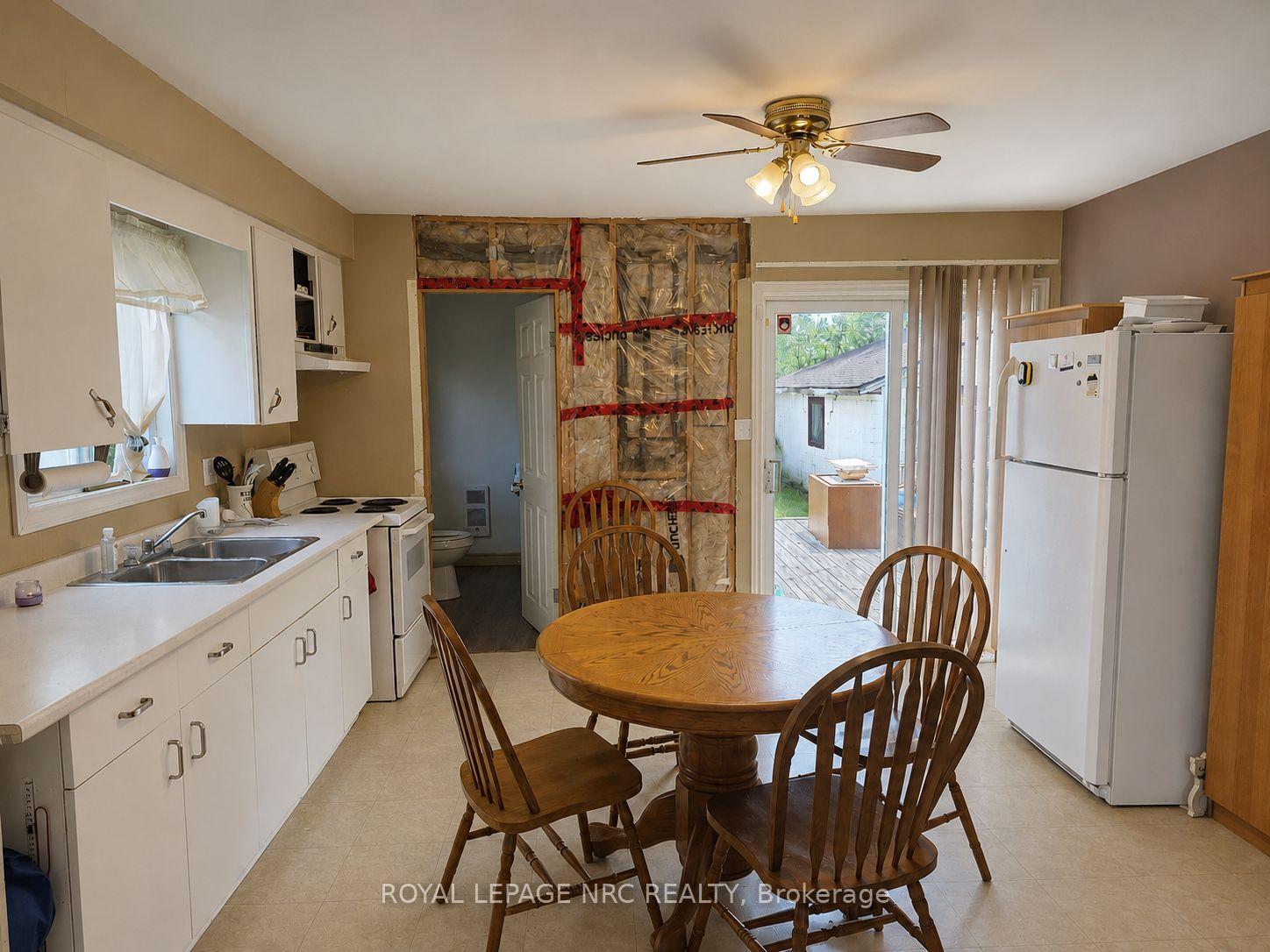 Photo 5 of 135 McArthur Avenue, Welland, Lincoln/Crowland — HOMEH