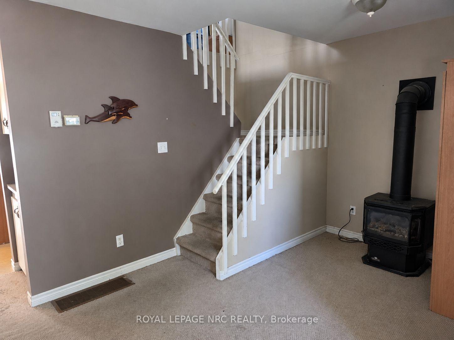 Photo 9 of 135 McArthur Avenue, Welland, Lincoln/Crowland — HOMEH