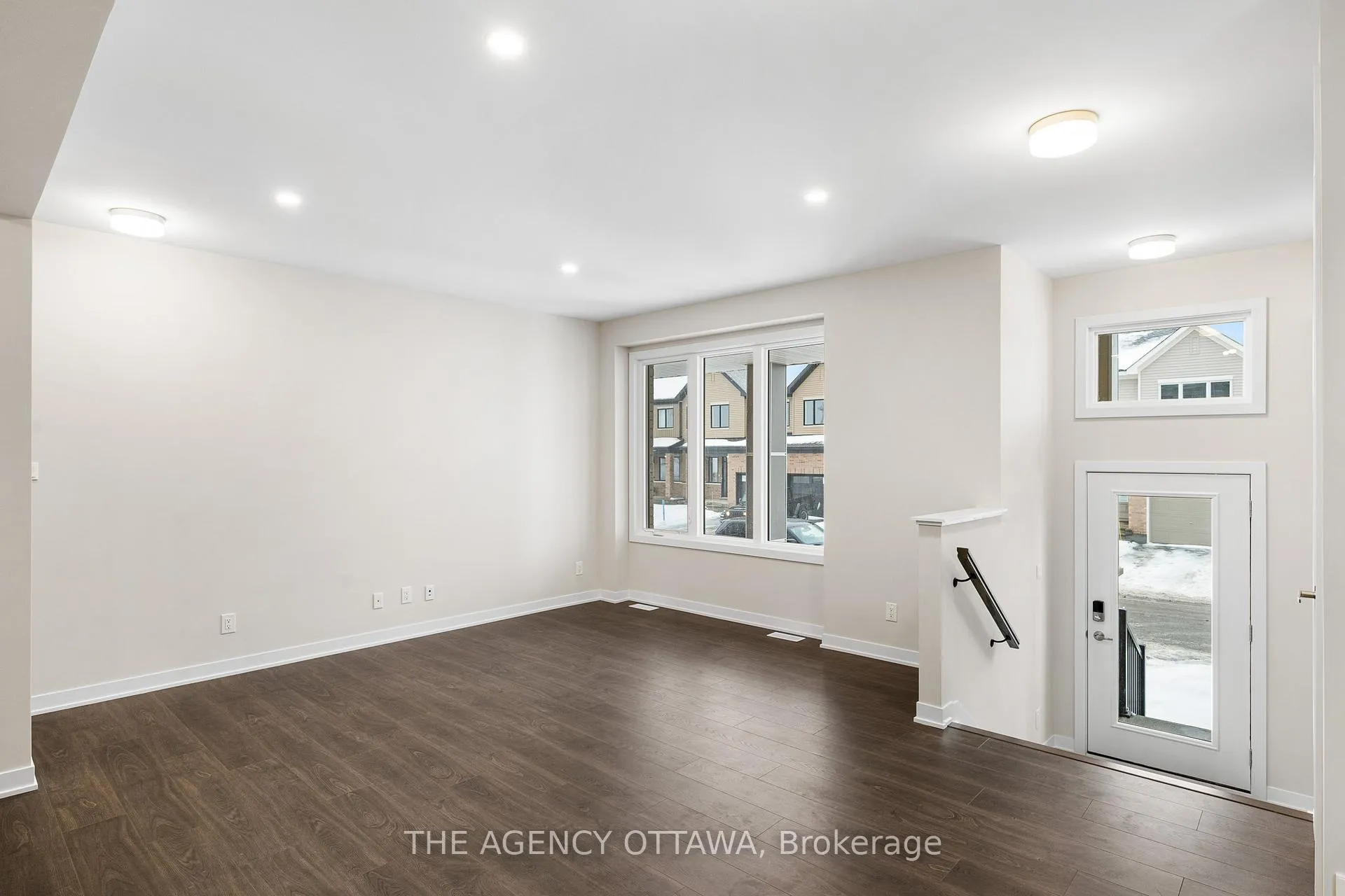 Photo 6 of 112 Ryan Reynolds Way, Ottawa, Avalon West — HOMEH