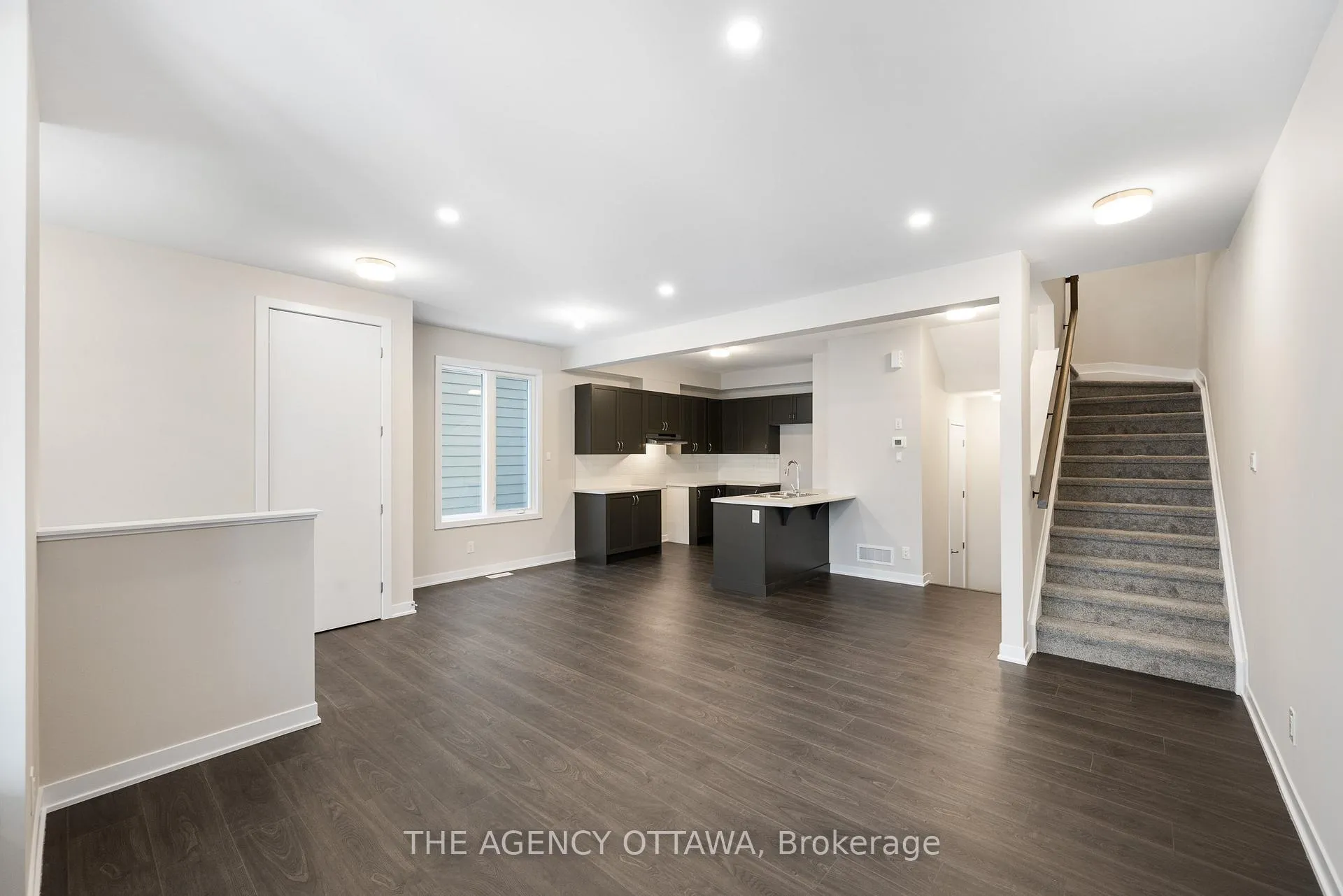 Photo 11 of 112 Ryan Reynolds Way, Ottawa, Avalon West — HOMEH