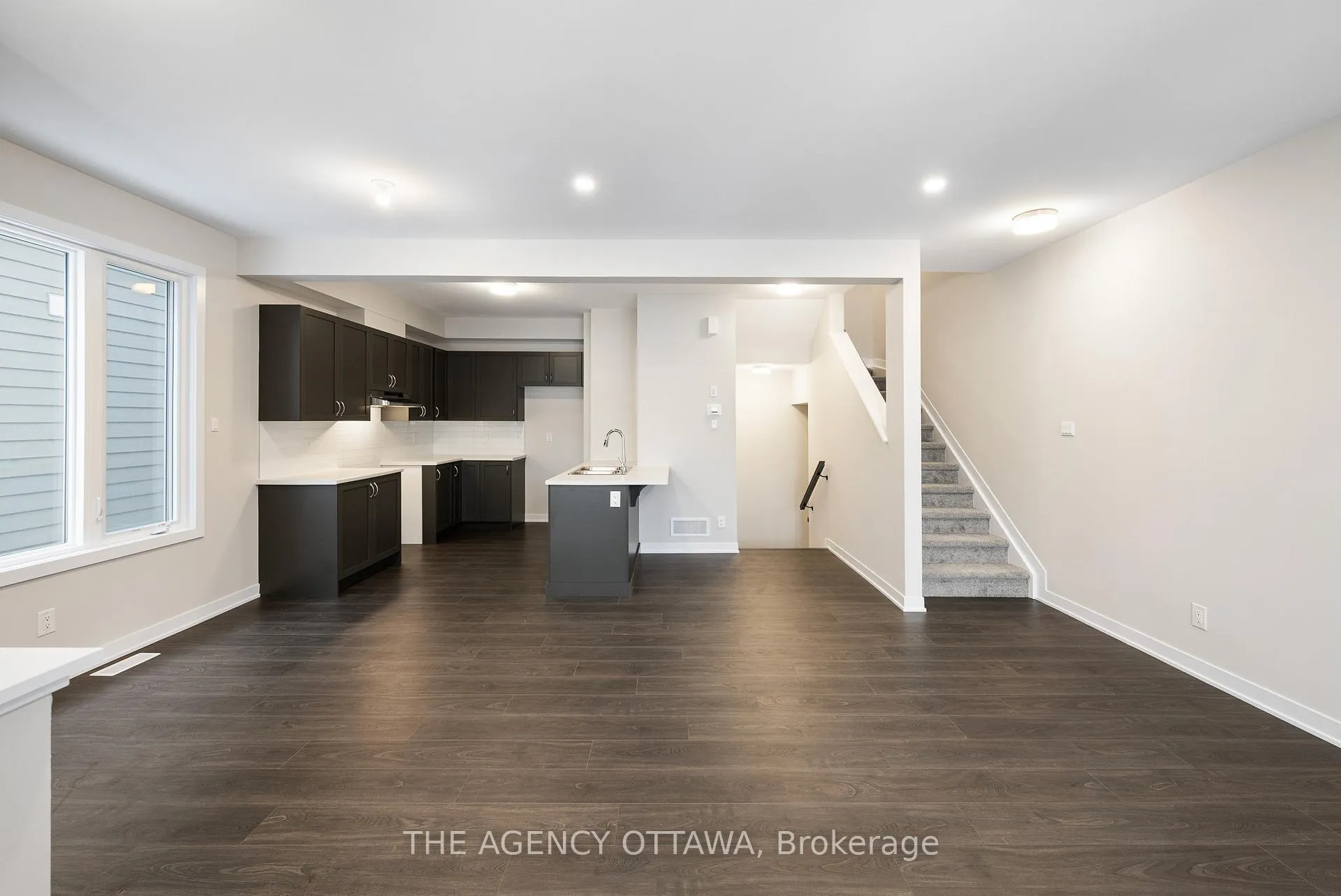 Photo 12 of 112 Ryan Reynolds Way, Ottawa, Avalon West — HOMEH