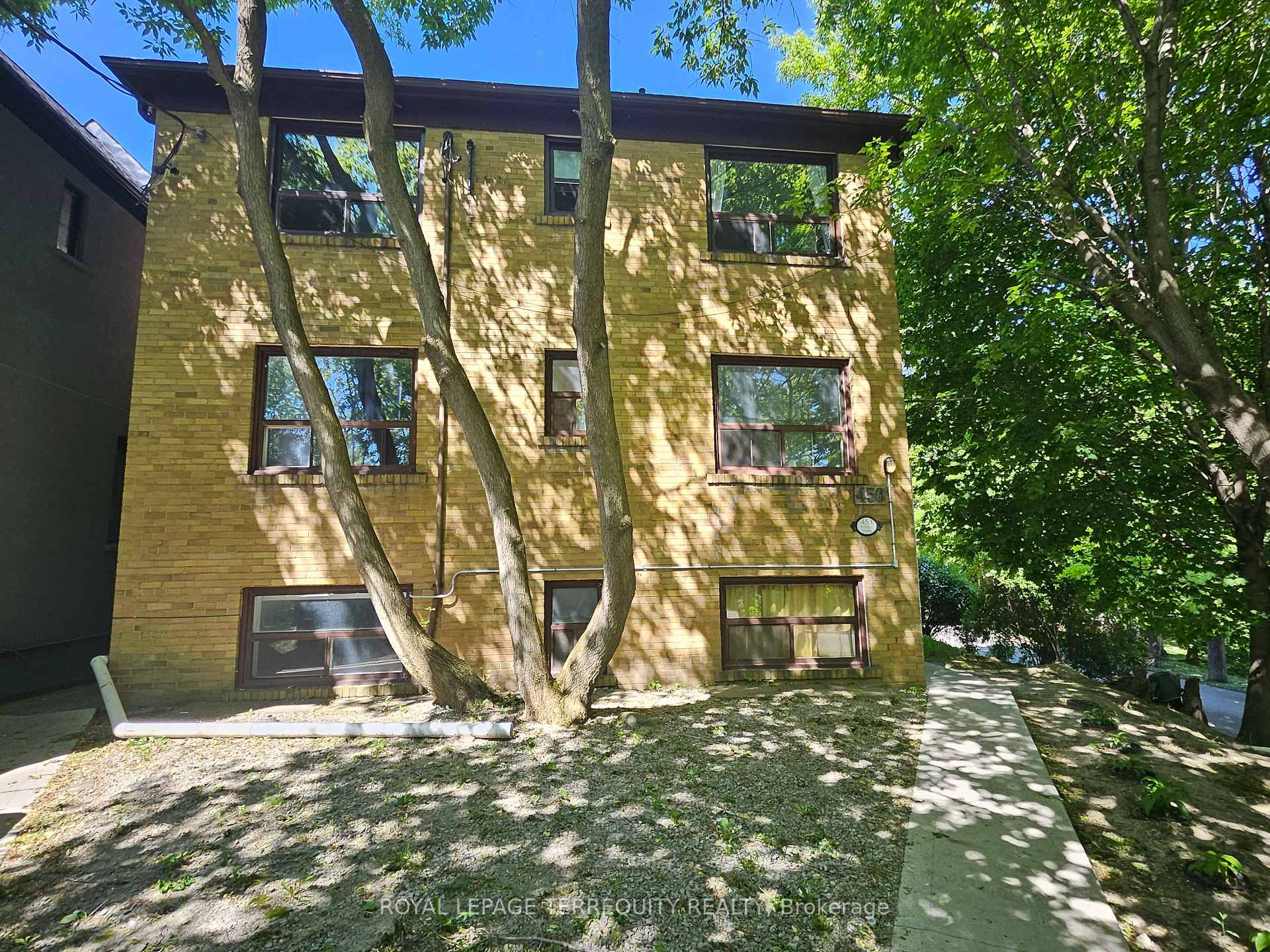 Photo 2 of Unit 4, 450 Arlington Avenue, Toronto, Humewood-Cedarvale — HOMEH
