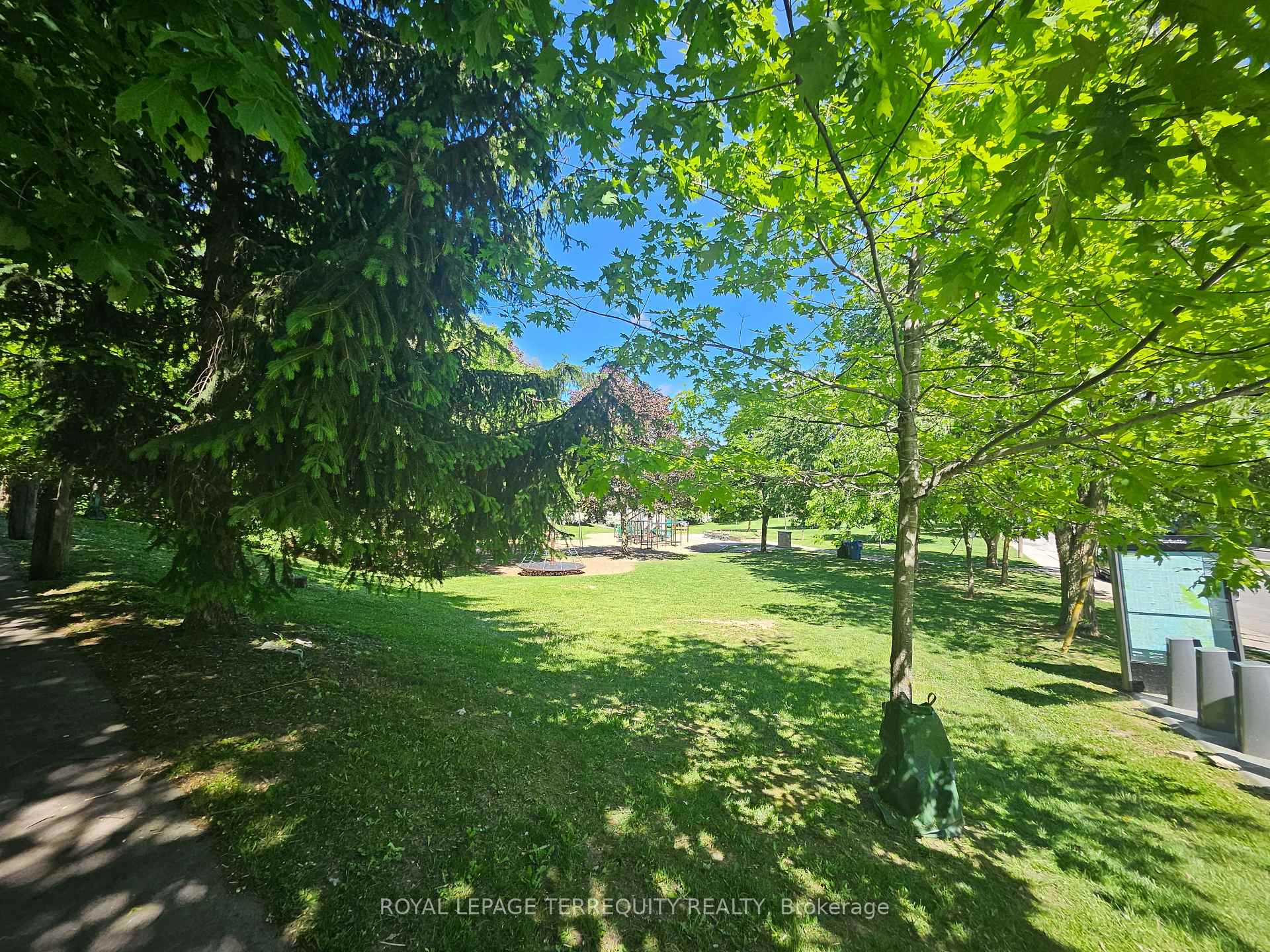 Photo 19 of Unit 4, 450 Arlington Avenue, Toronto, Humewood-Cedarvale — HOMEH