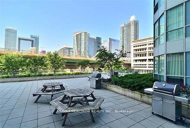 Photo 11 of Unit 825, 230 Queens Quay W, Toronto, Waterfront Communities — HOMEH