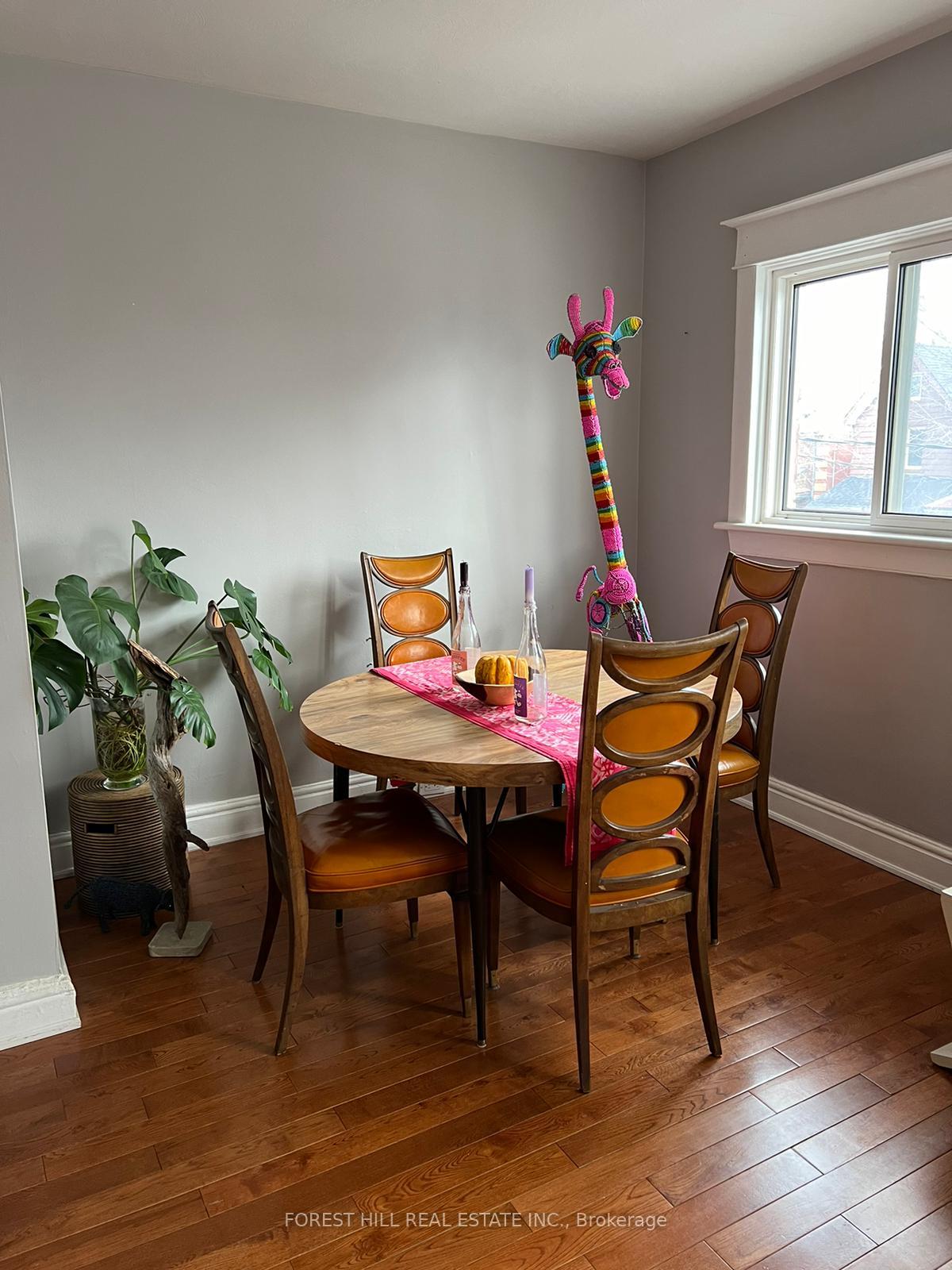 Photo 4 of Unit 2, 12 Salem Ave, Toronto, Dovercourt-Wallace Emerson-Junction — HOMEH
