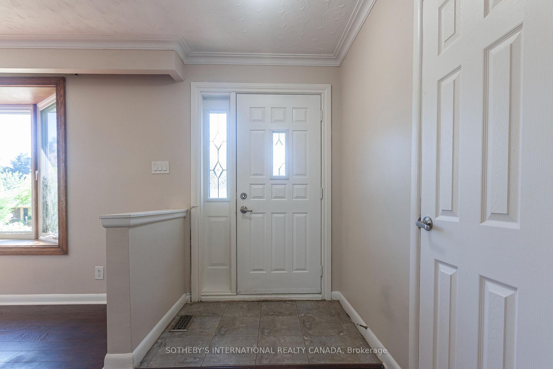Photo 2 of 1461 Moss Glen Road, Burlington, Mountainside — HOMEH