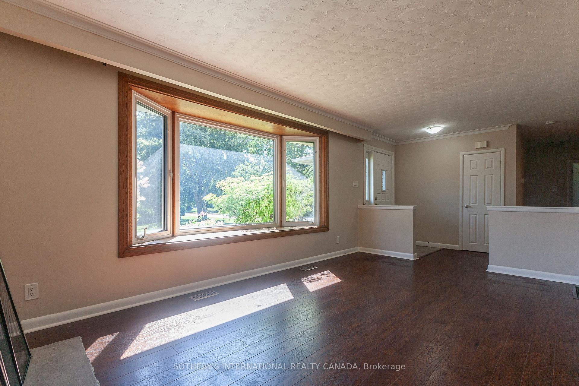 Photo 4 of 1461 Moss Glen Road, Burlington, Mountainside — HOMEH