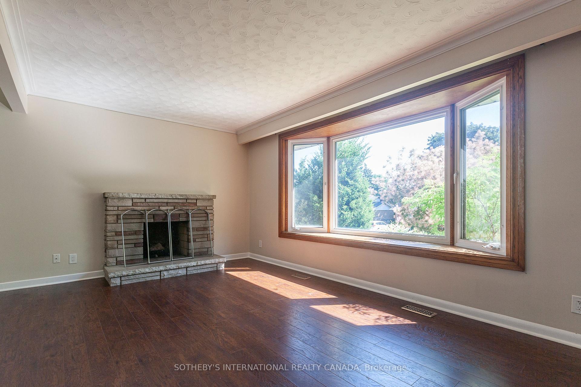 Photo 6 of 1461 Moss Glen Road, Burlington, Mountainside — HOMEH