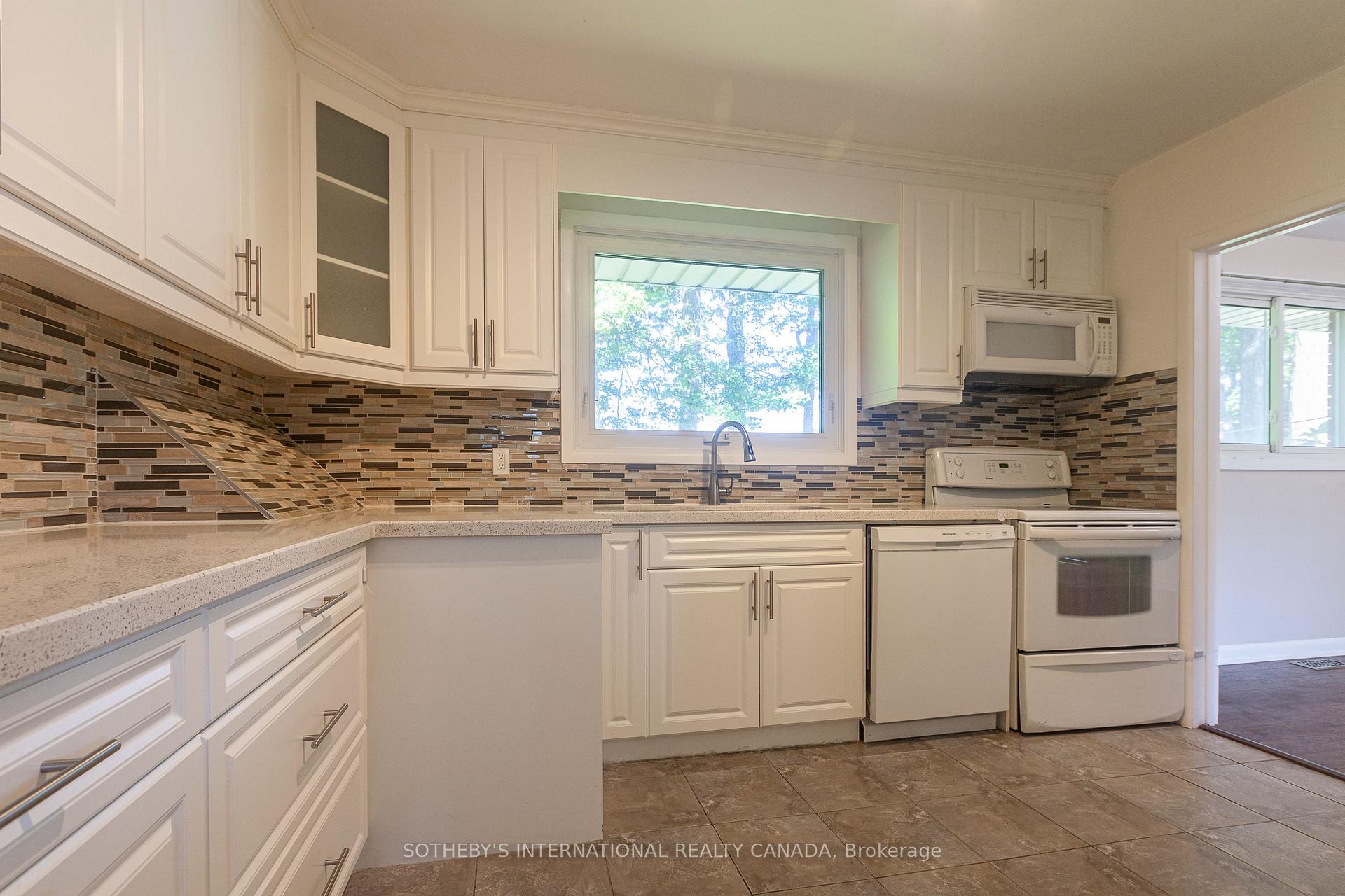 Photo 7 of 1461 Moss Glen Road, Burlington, Mountainside — HOMEH