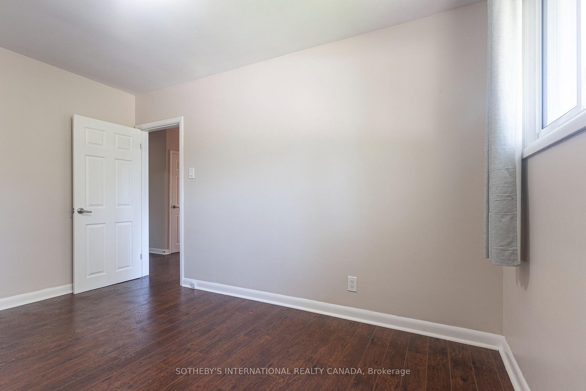 Photo 11 of 1461 Moss Glen Road, Burlington, Mountainside — HOMEH