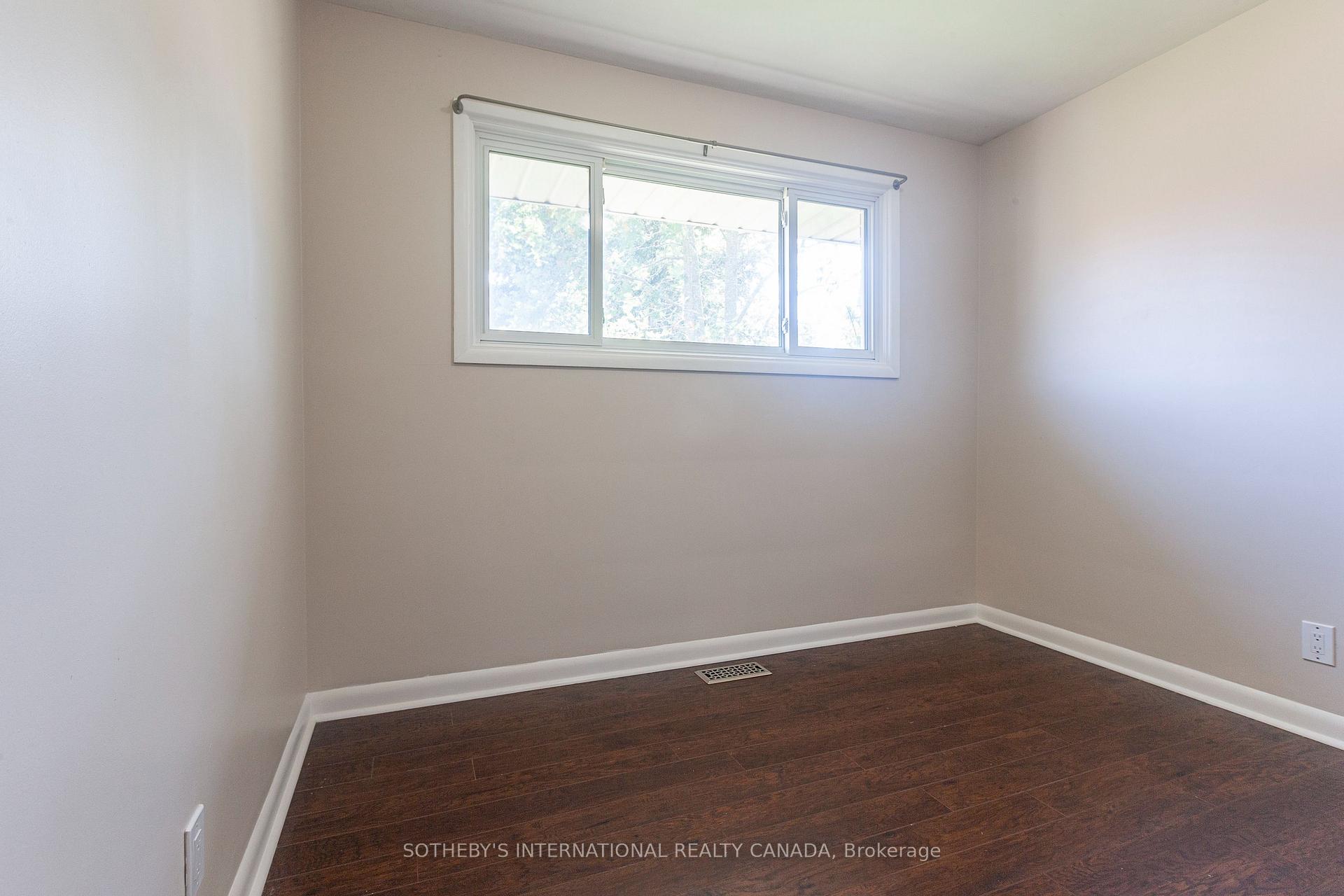 Photo 13 of 1461 Moss Glen Road, Burlington, Mountainside — HOMEH