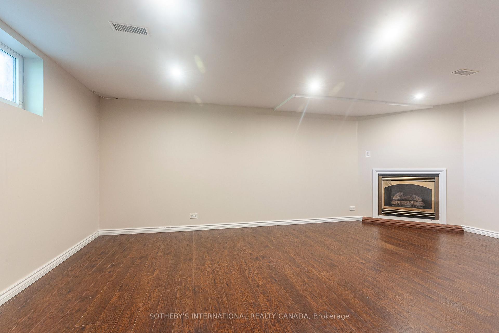 Photo 32 of 1461 Moss Glen Road, Burlington, Mountainside — HOMEH