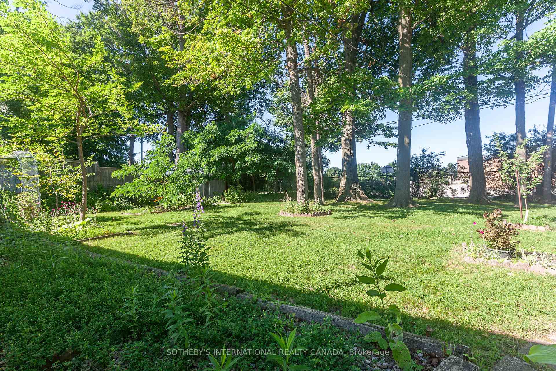 Photo 35 of 1461 Moss Glen Road, Burlington, Mountainside — HOMEH