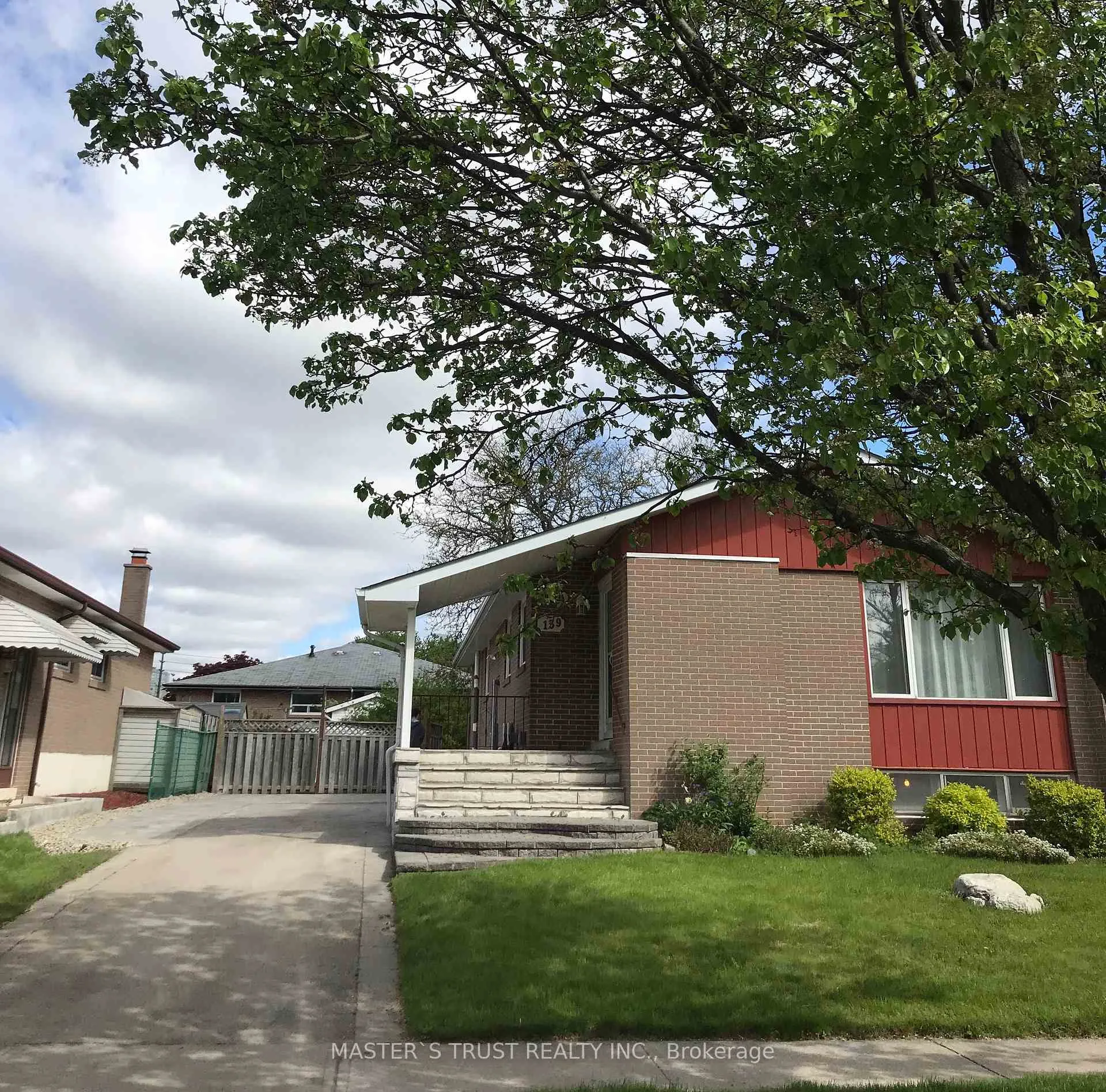 Front of Unit Main, 139 Amberjack Boulevard