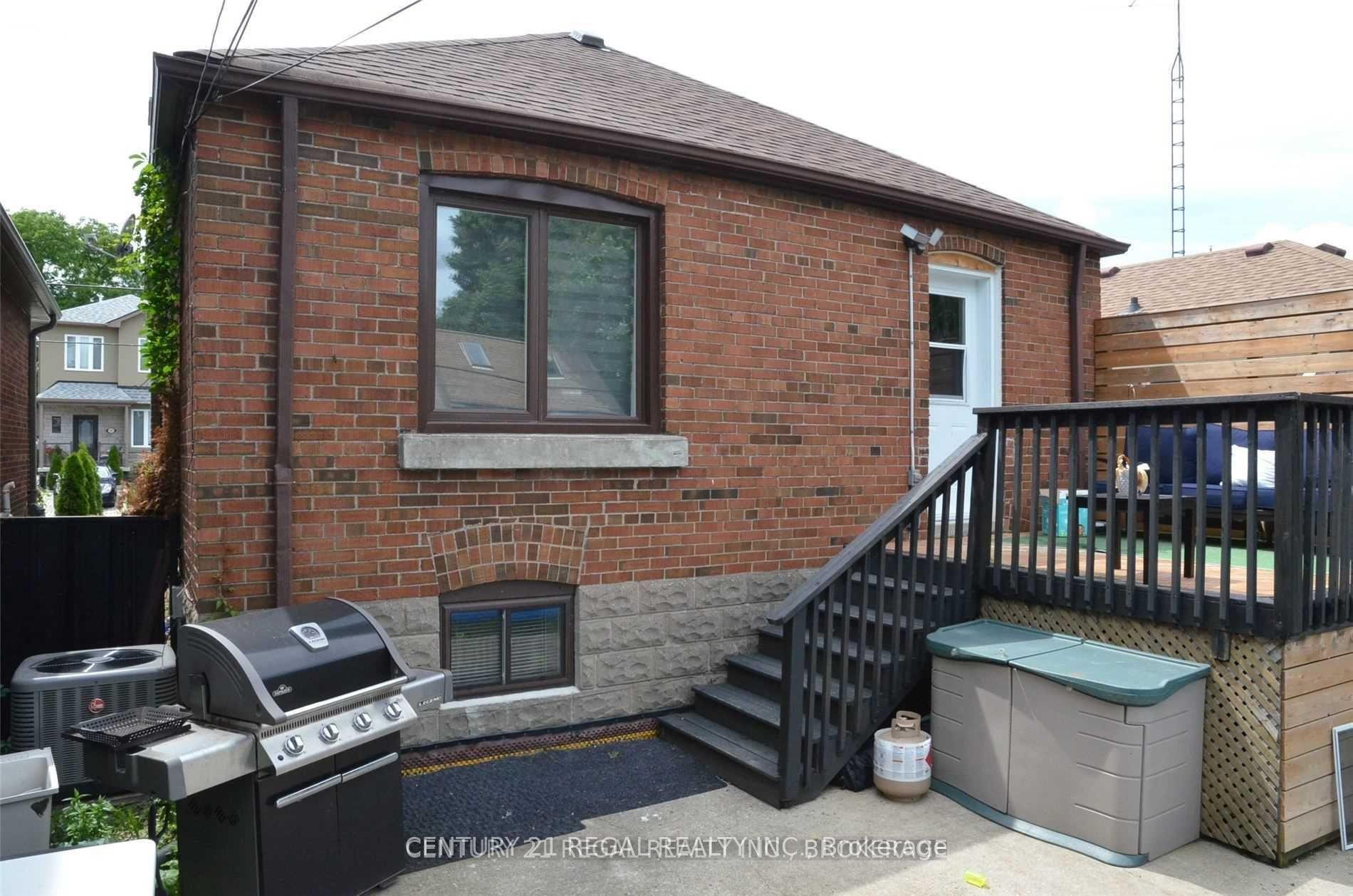 Photo 29 of 25 Sixth Street, Etobicoke, New Toronto — HOMEH