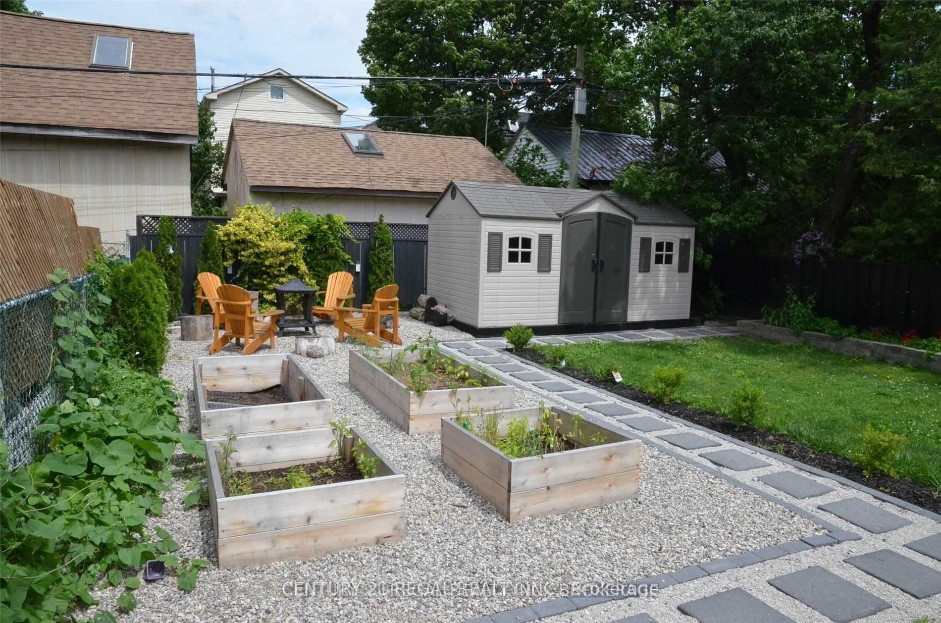 Photo 32 of 25 Sixth Street, Etobicoke, New Toronto — HOMEH