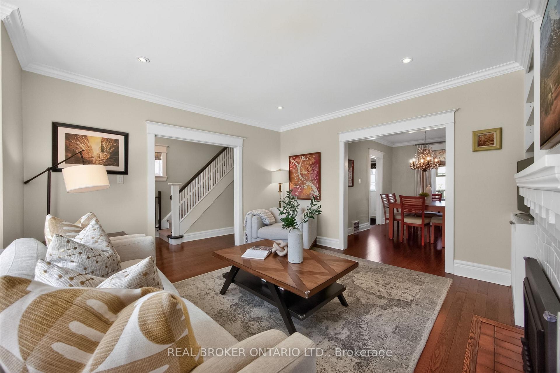 Photo 11 of 23 Second Street, Etobicoke, New Toronto — HOMEH