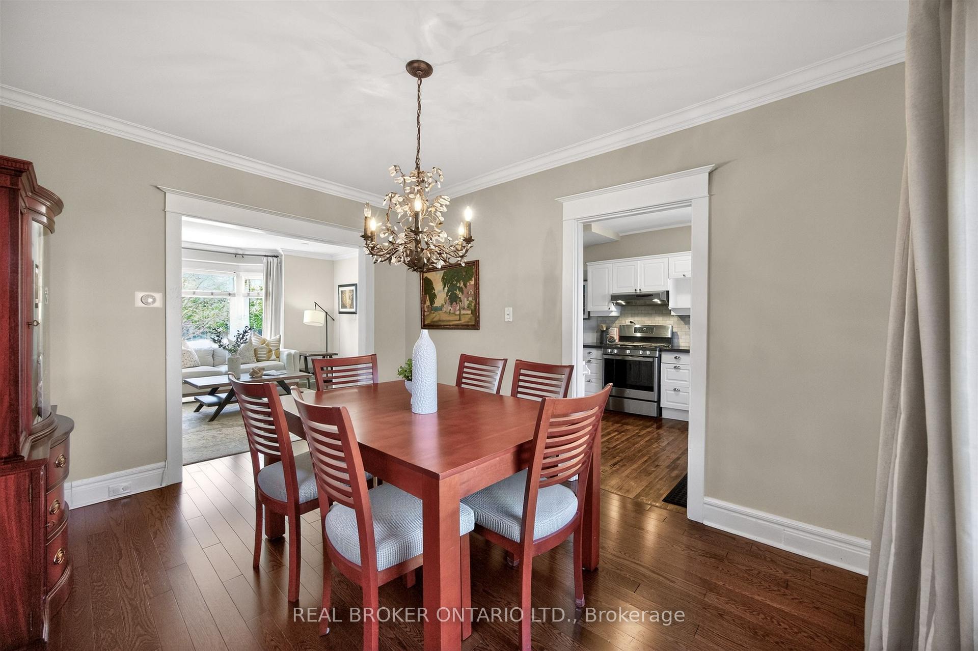Photo 14 of 23 Second Street, Etobicoke, New Toronto — HOMEH