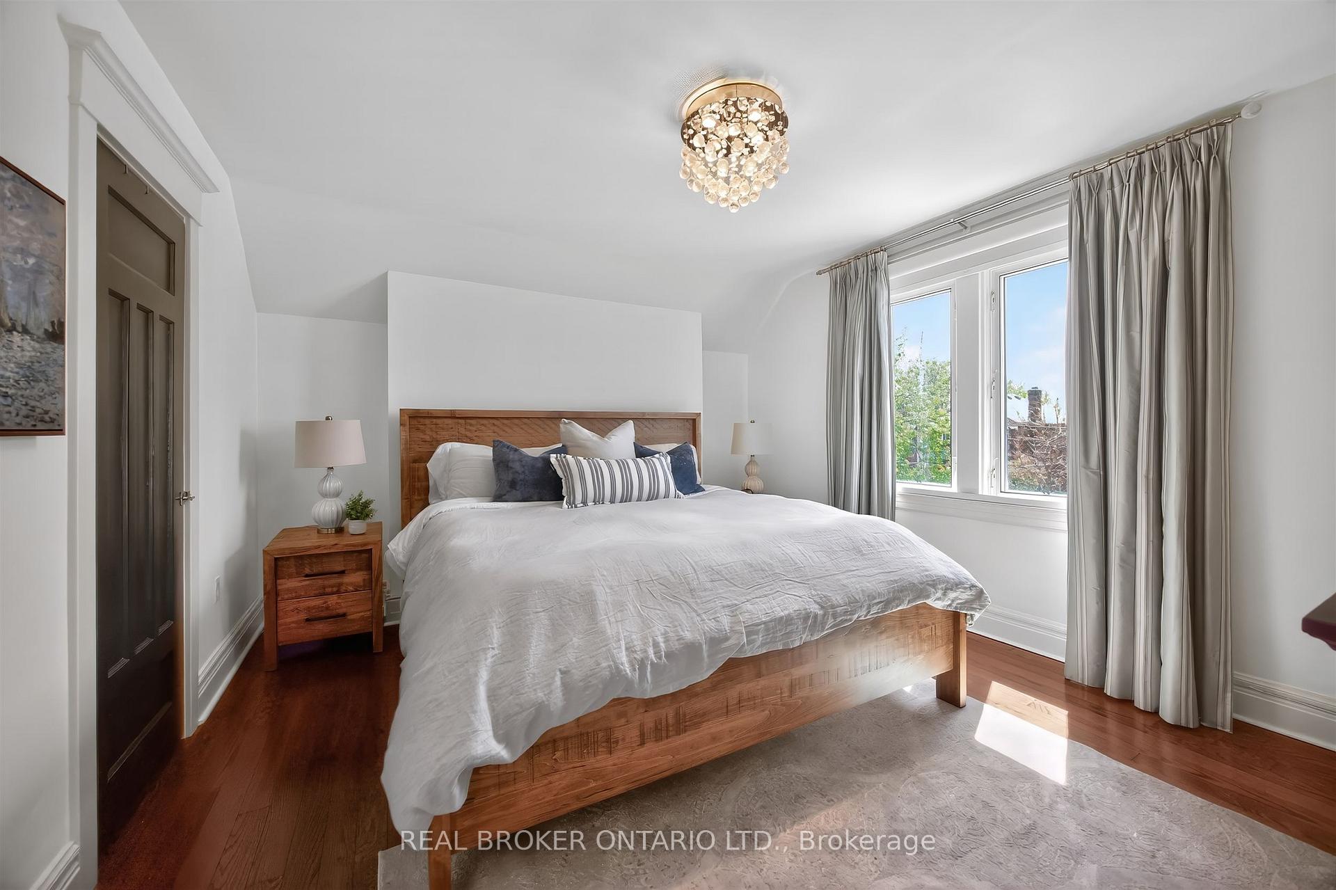 Photo 21 of 23 Second Street, Etobicoke, New Toronto — HOMEH