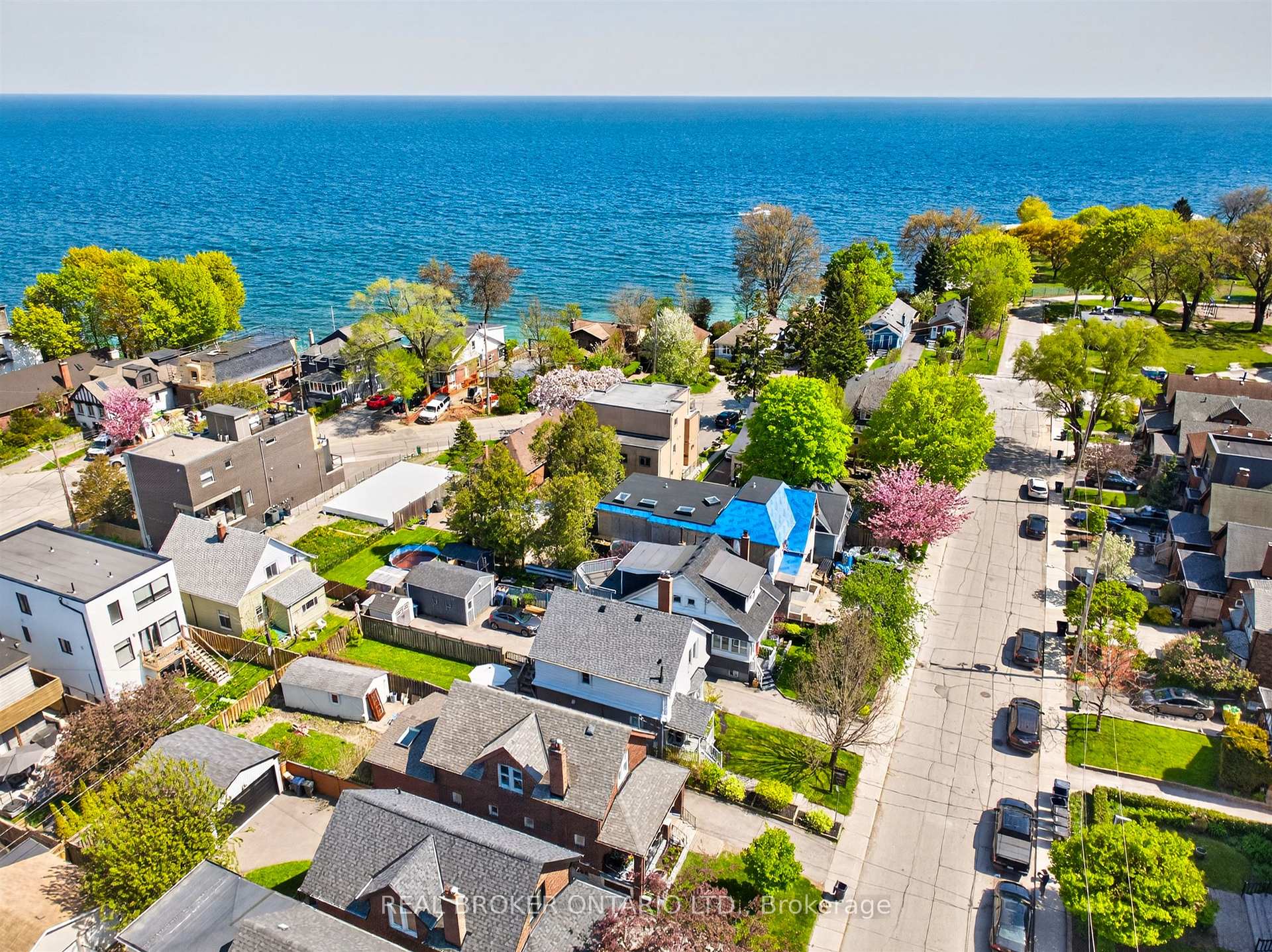 Photo 44 of 23 Second Street, Etobicoke, New Toronto — HOMEH