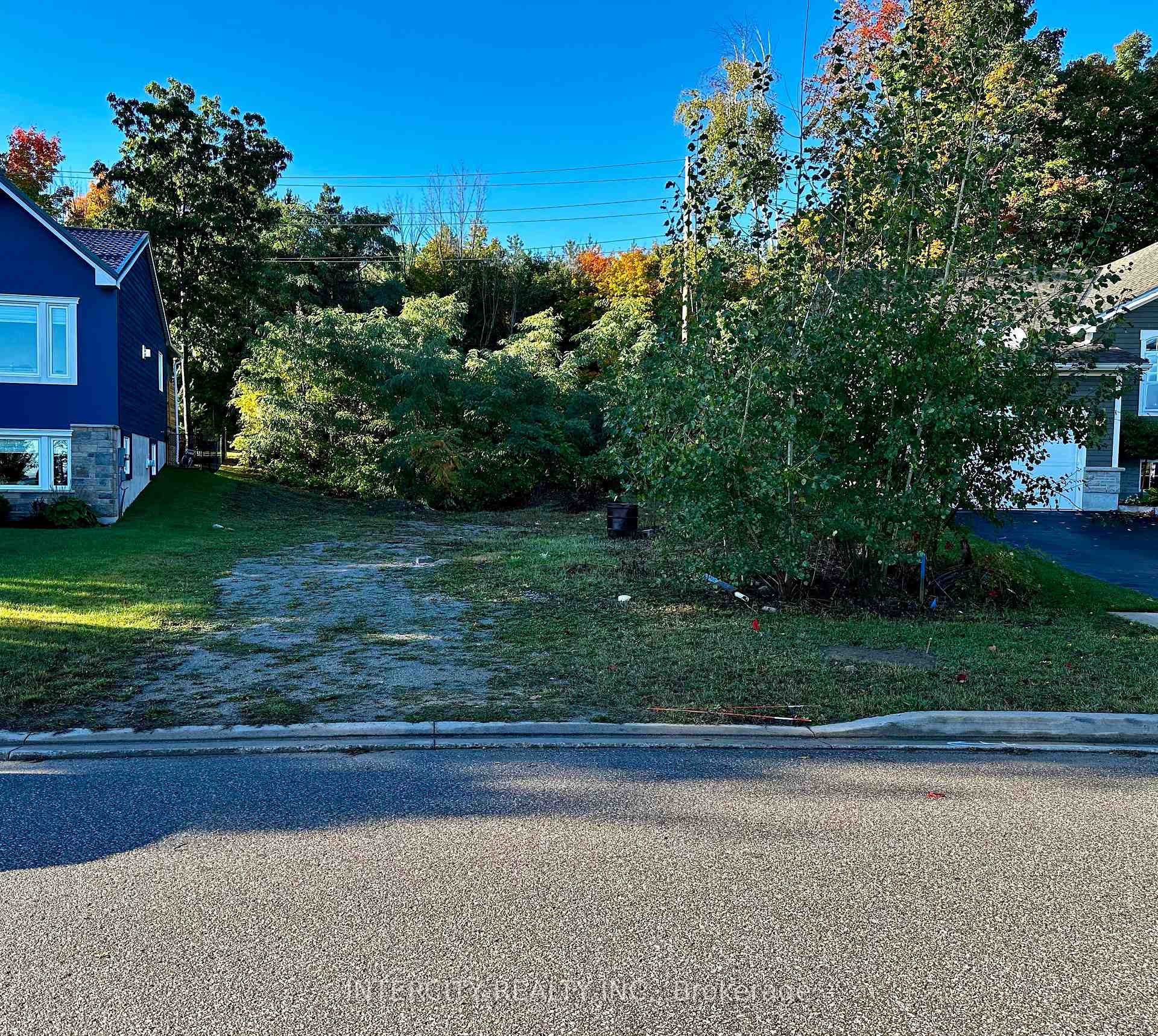 Photo 1 of 560 Taylor Drive, Midland — HOMEH