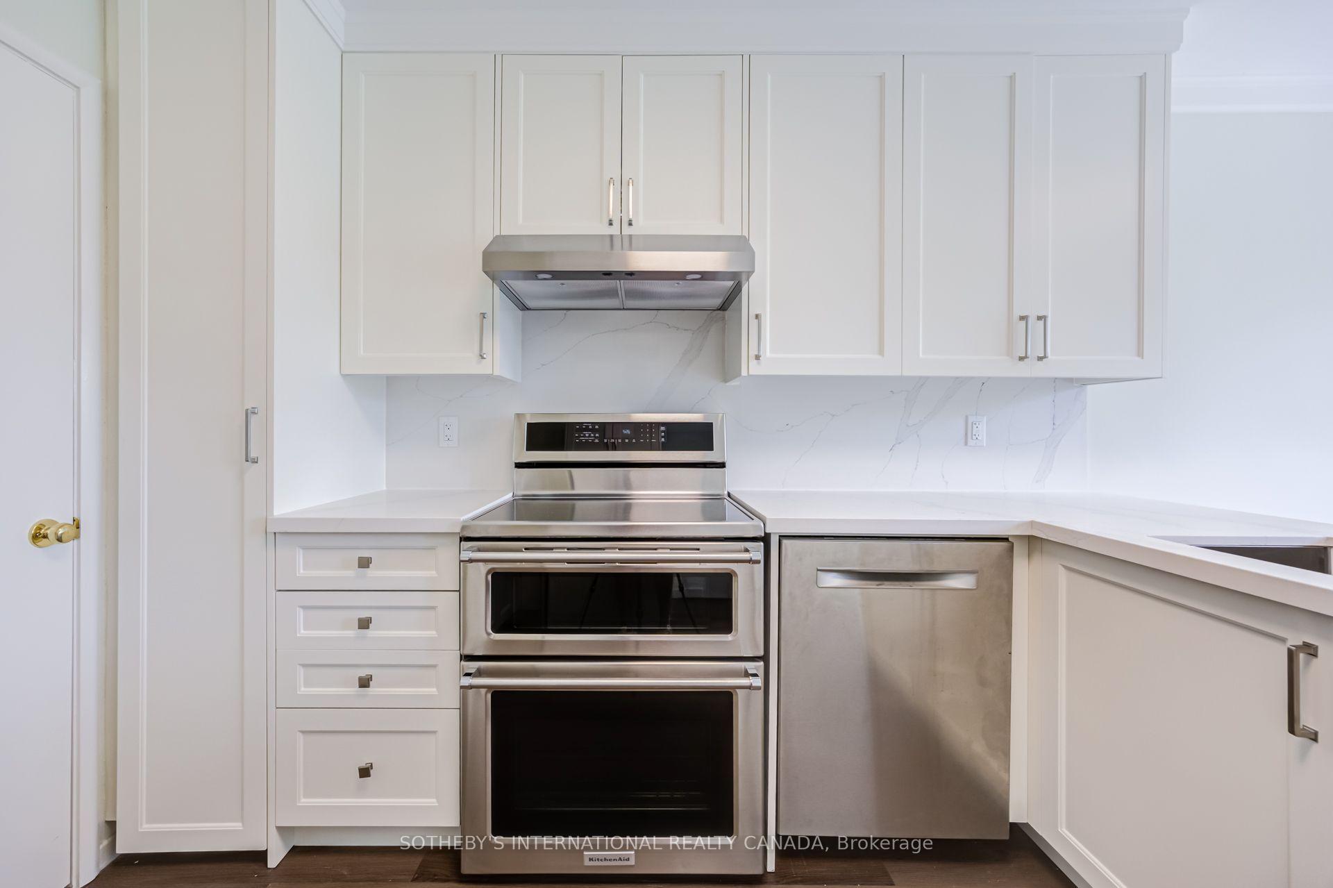 Photo 19 of 25 Abinger Crescent, Etobicoke, Princess-Rosethorn — HOMEH