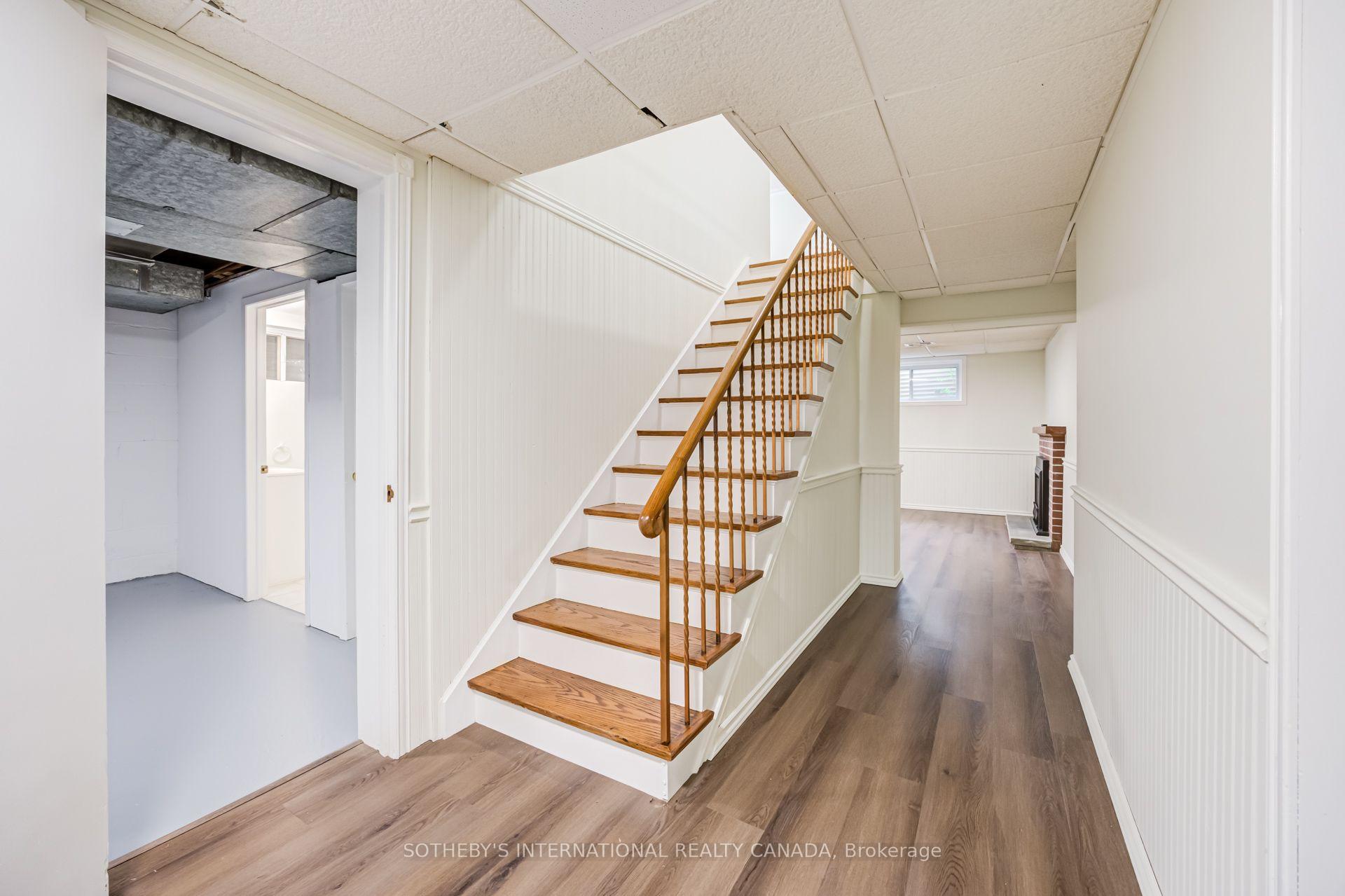 Photo 29 of 25 Abinger Crescent, Etobicoke, Princess-Rosethorn — HOMEH