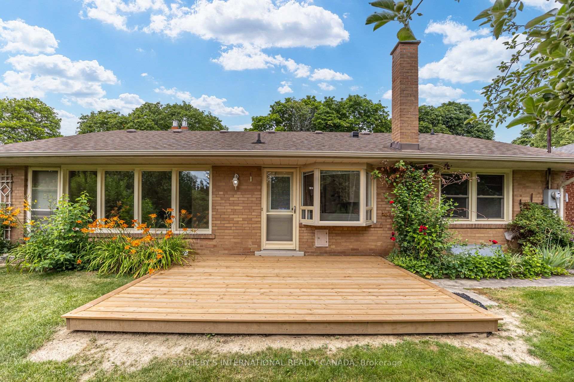 Photo 42 of 25 Abinger Crescent, Etobicoke, Princess-Rosethorn — HOMEH