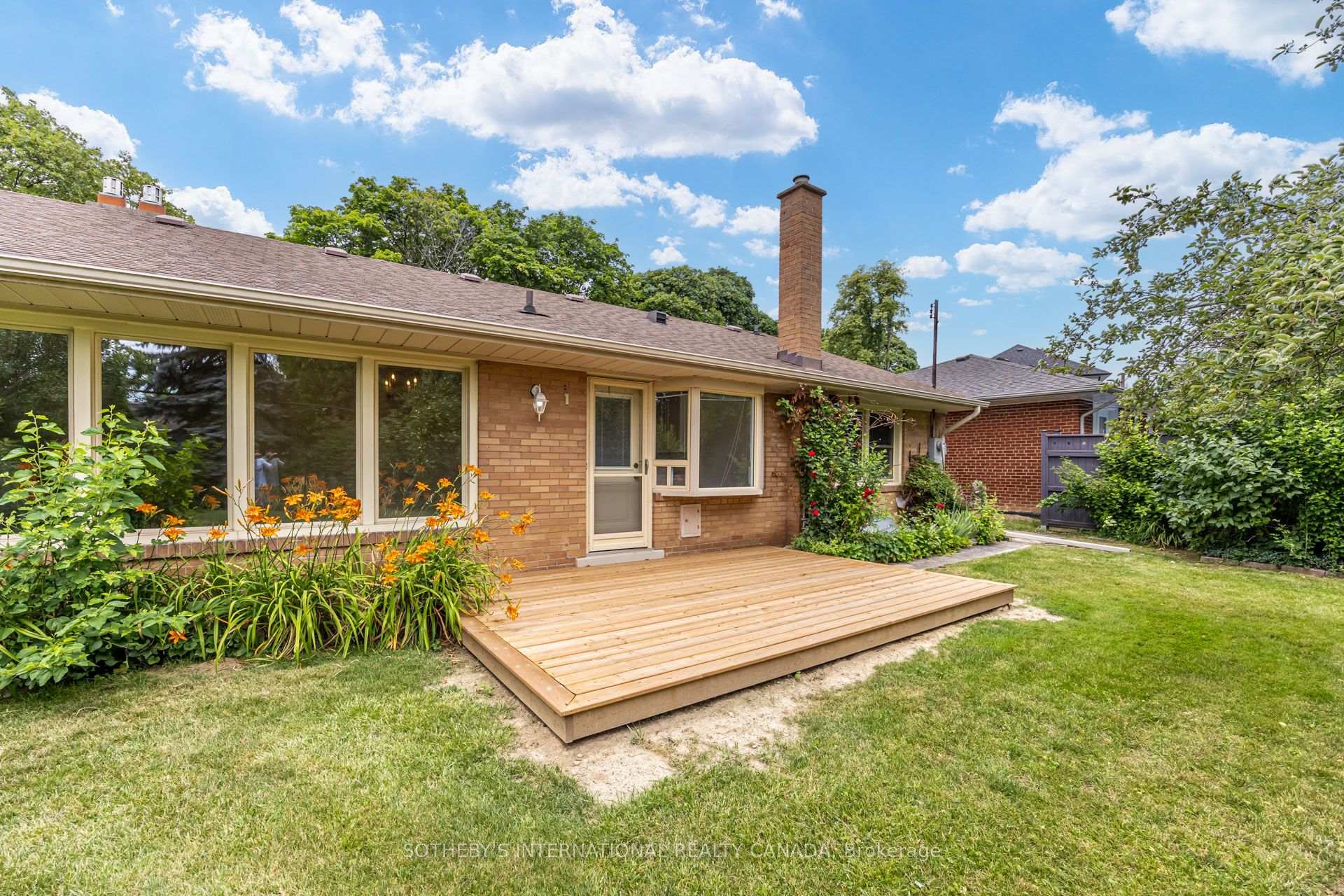 Photo 43 of 25 Abinger Crescent, Etobicoke, Princess-Rosethorn — HOMEH