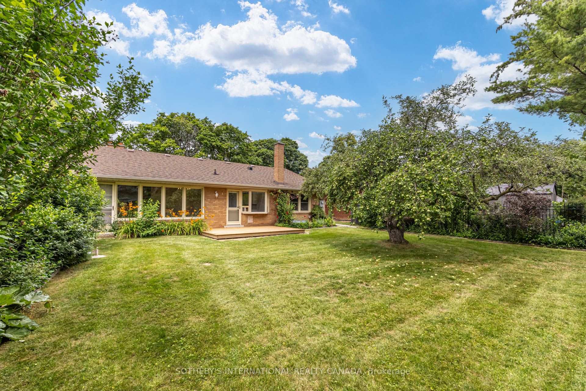 Photo 46 of 25 Abinger Crescent, Etobicoke, Princess-Rosethorn — HOMEH